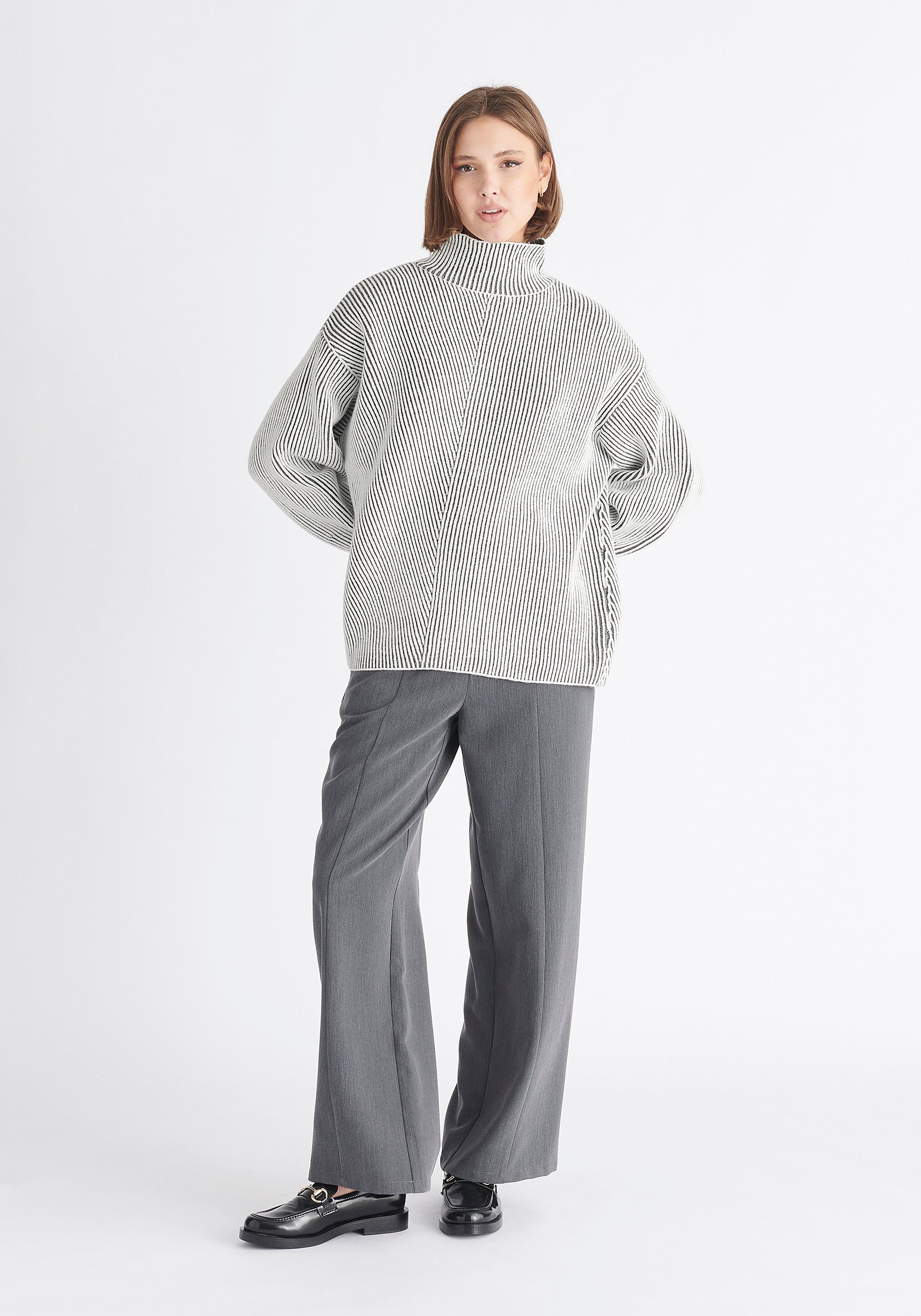 Paisie Striped Balloon Sleeve Jumper in Grey