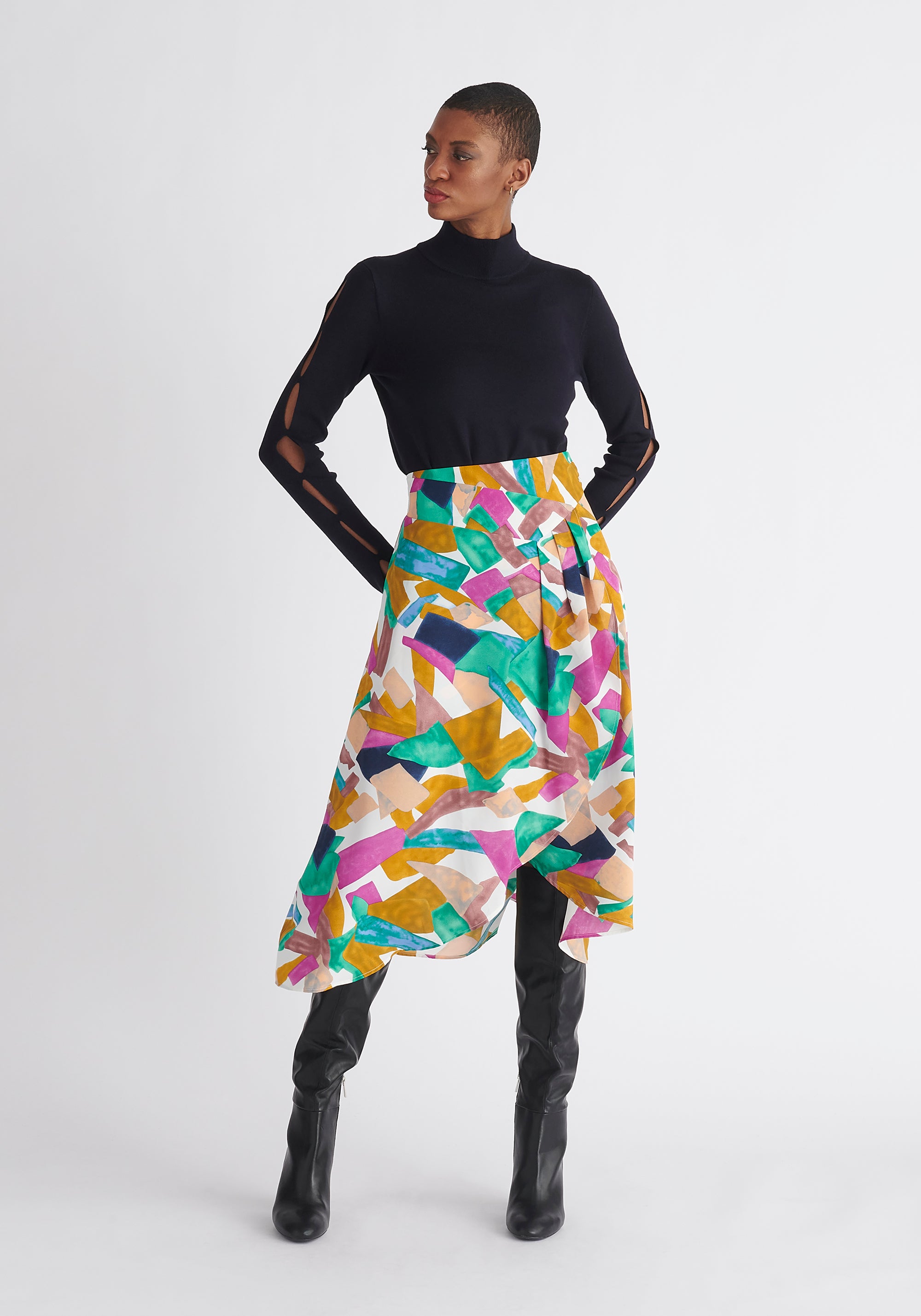 Paisie Knitted Cut Out Sleeve Top in Navy