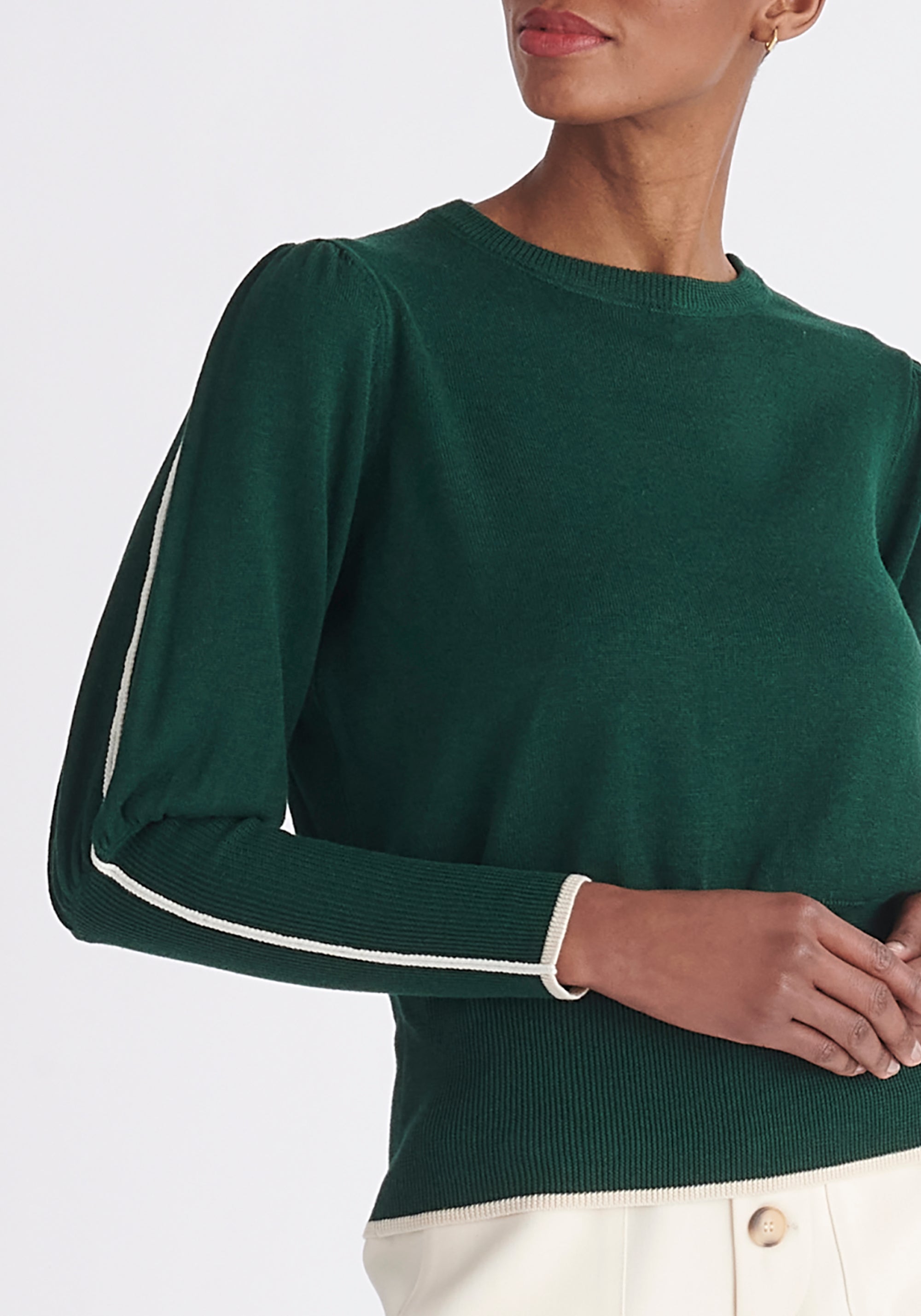 Paisie Contrast Colour Edge Knitted Top in Dark Green Close Up
