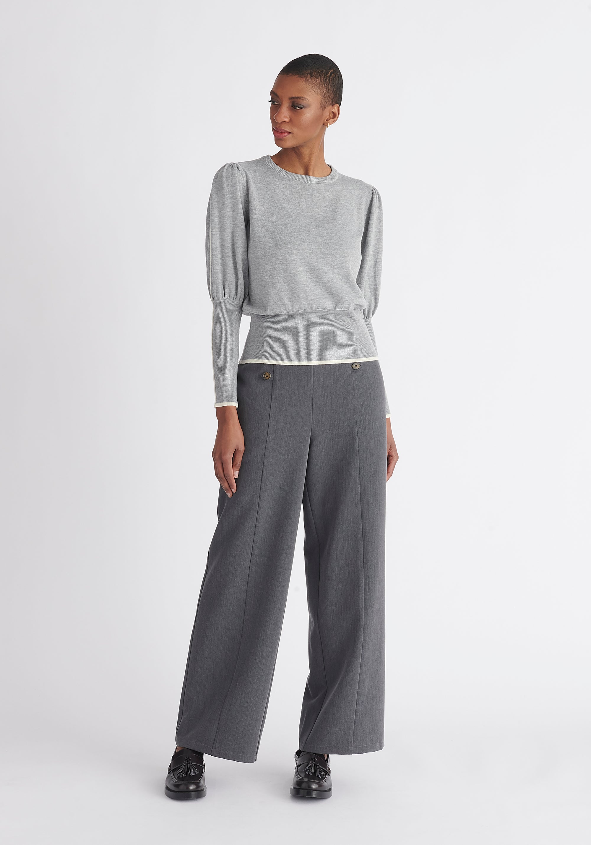 Paisie Contrast Colour Edge Knitted Top in Light Grey