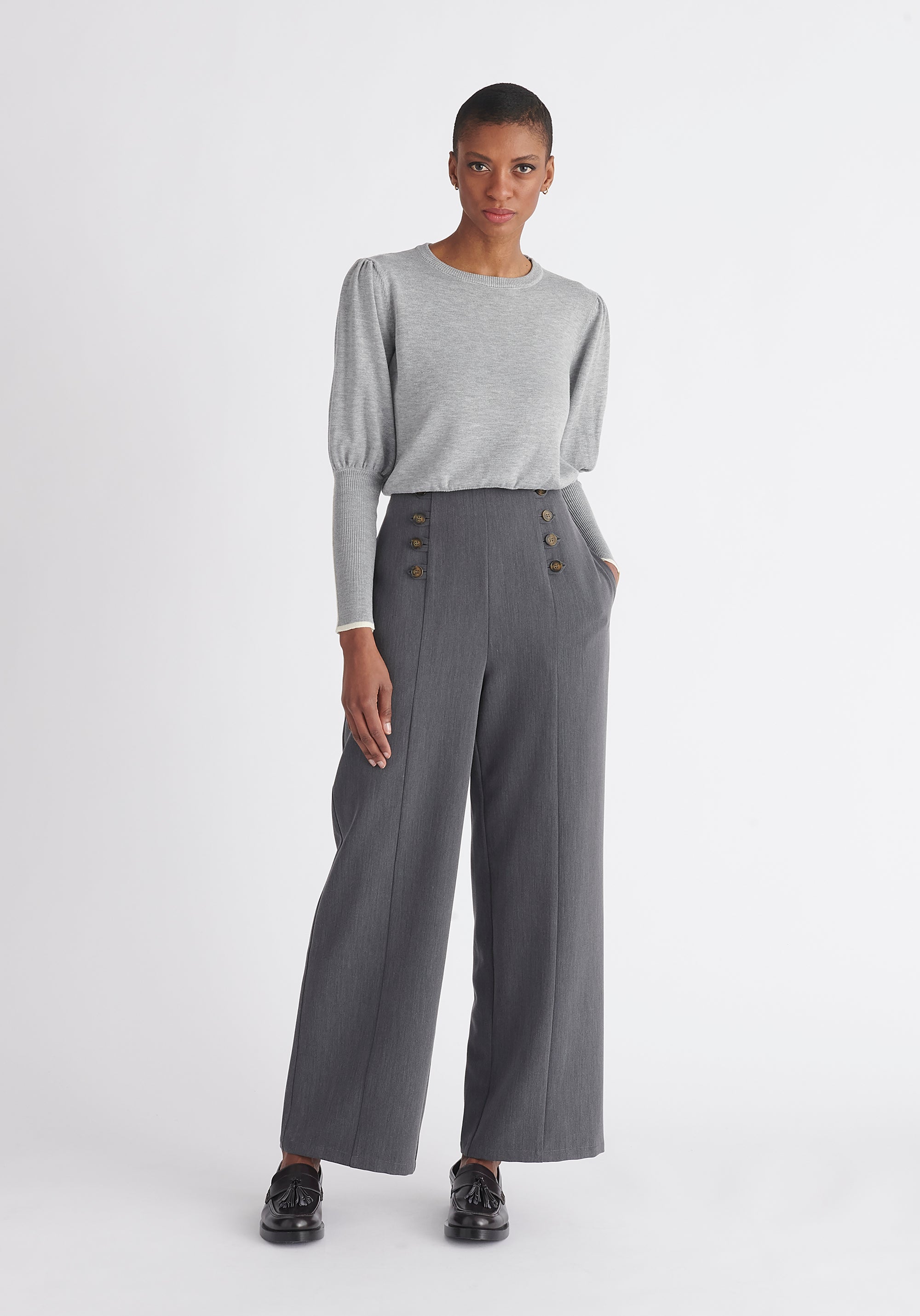 Paisie Contrast Colour Edge Knitted Top in Light Grey