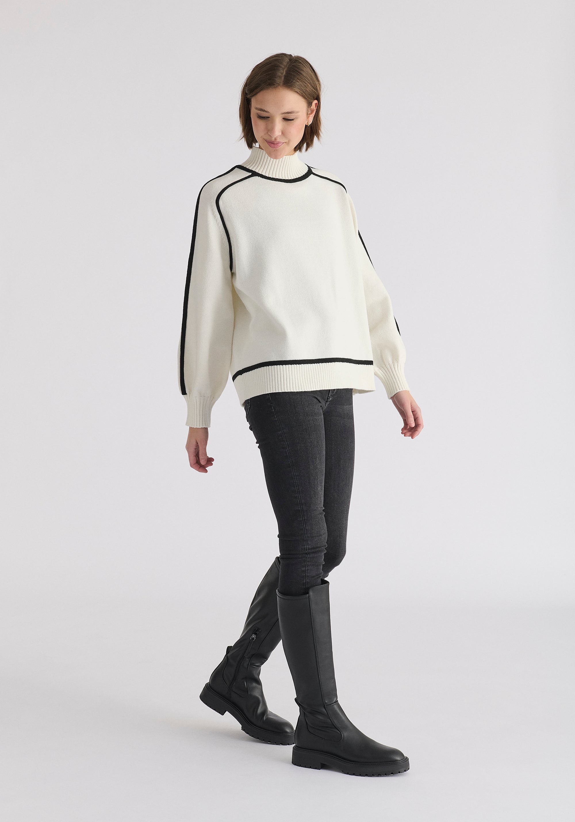Contrast Stripe Piping Mock Neck Jumper in White and Black