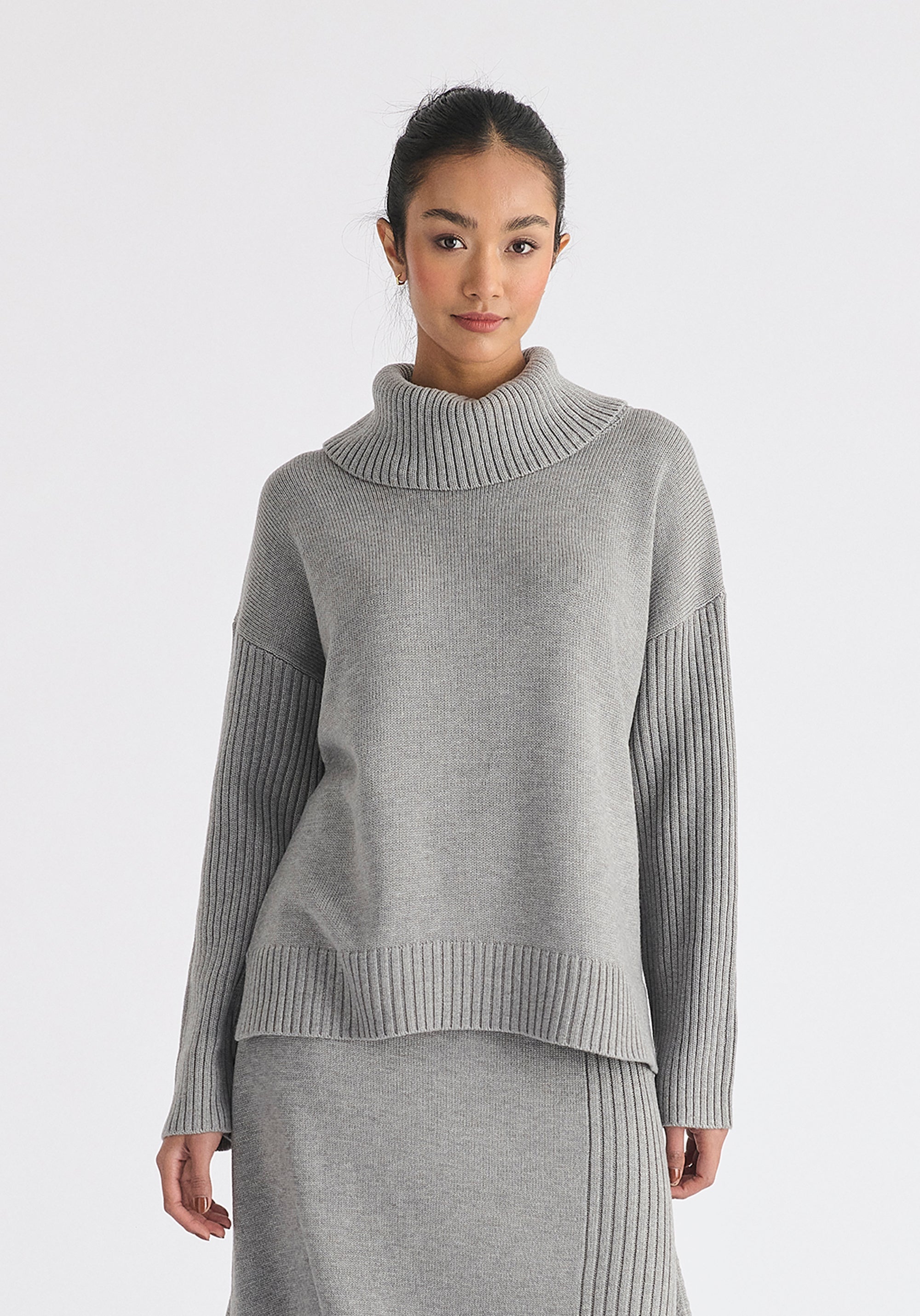 Polo Neck Jumper with Ribbed Details in Grey