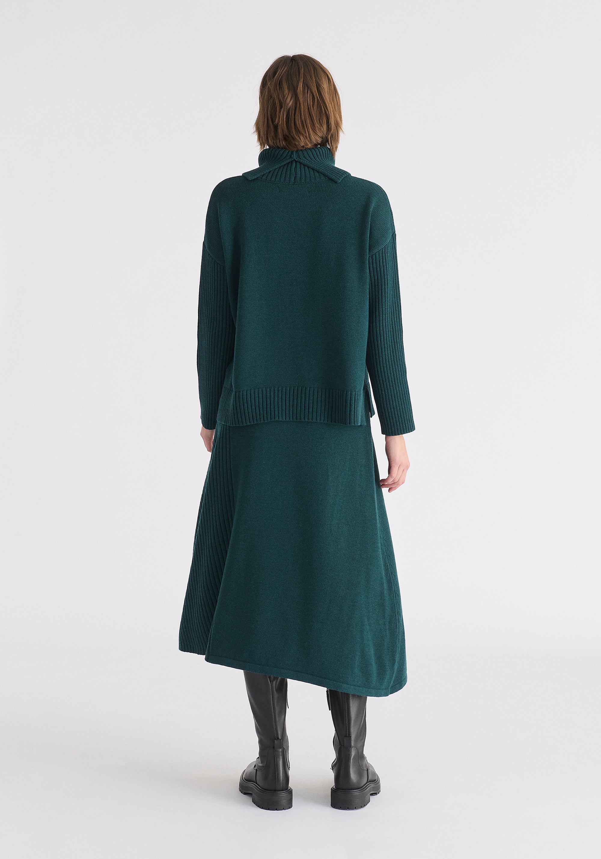 Knitted A-Line Midi Skirt with Ribbed Details in Dark Green Back