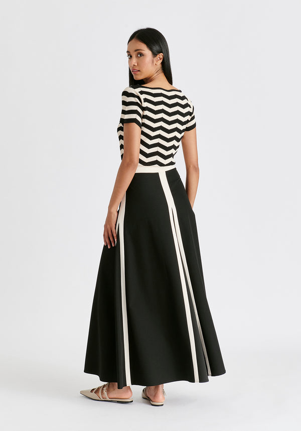 Boat Neck Knit Top in Zigzag Pattern in Black and Beige Back