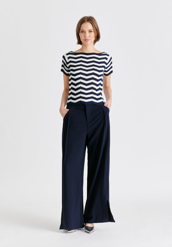 Boat Neck Knit Top in Zigzag Pattern in Navy and White Front