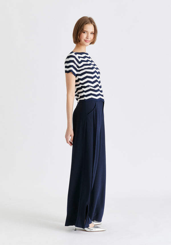 Boat Neck Knit Top in Zigzag Pattern in Navy and White Side