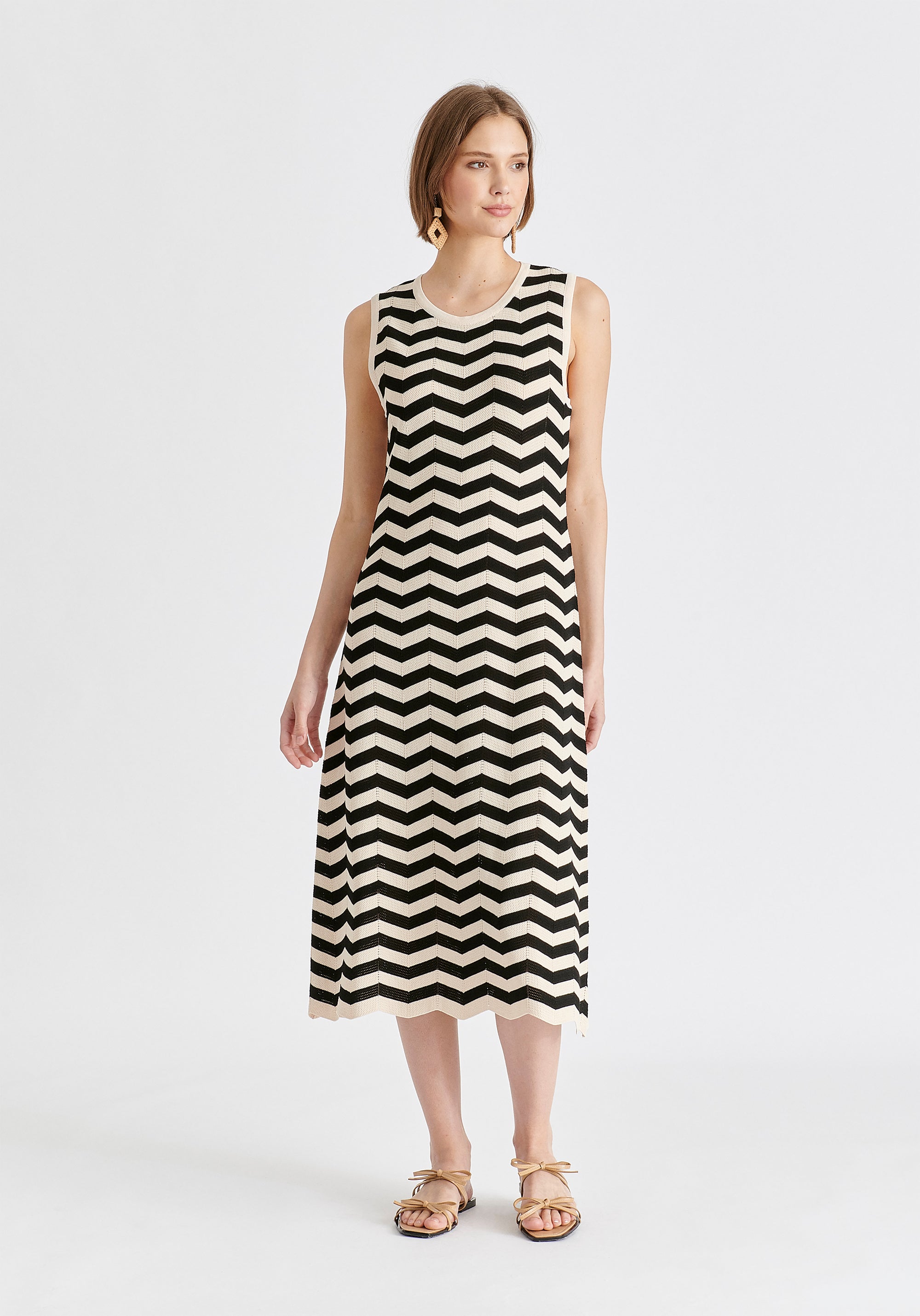 Sleeveless Midi Knit Dress in Zigzag Pattern in Black and Beige Front