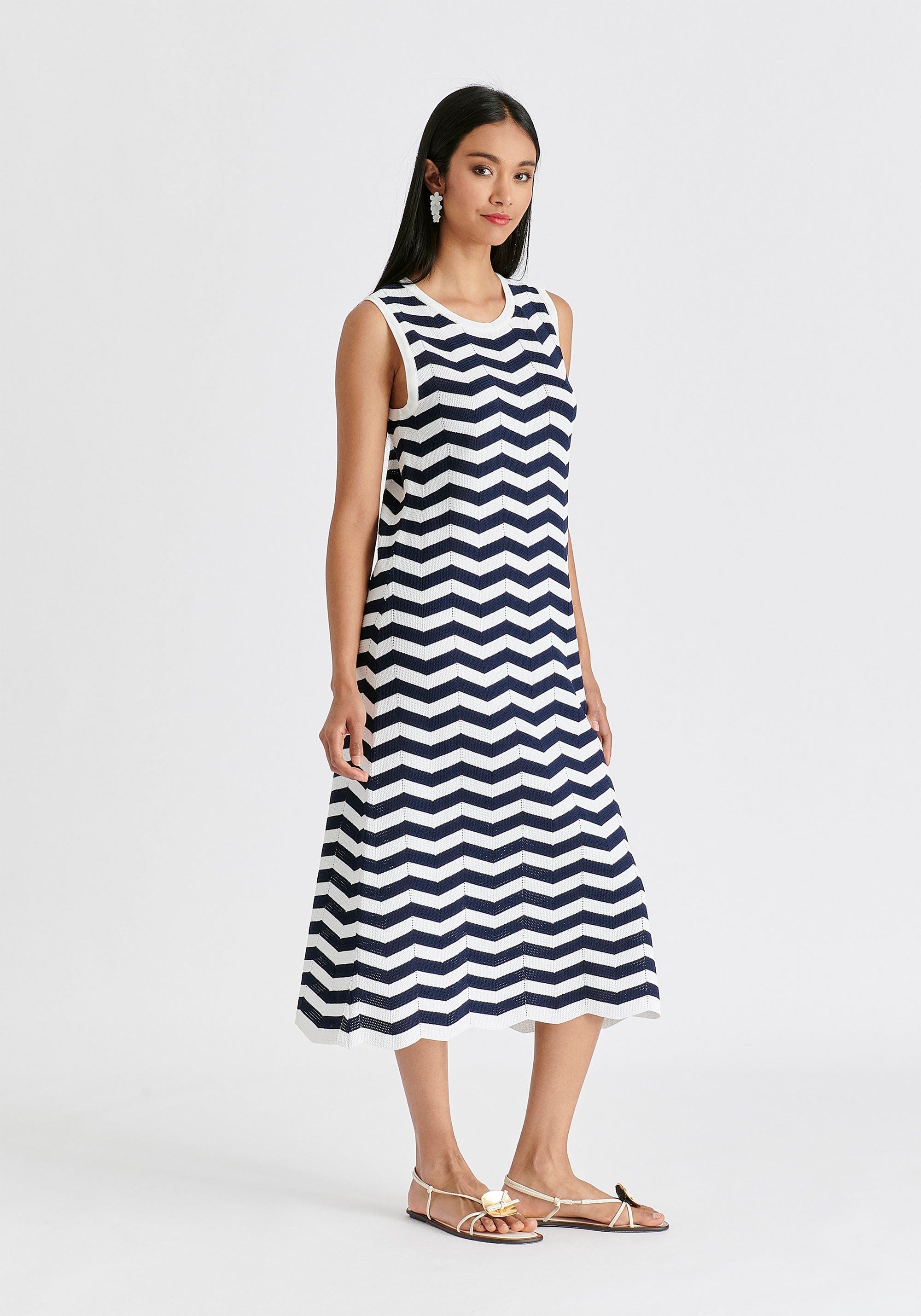 Sleeveless Midi Knit Dress in Zigzag Pattern in Navy and White Side