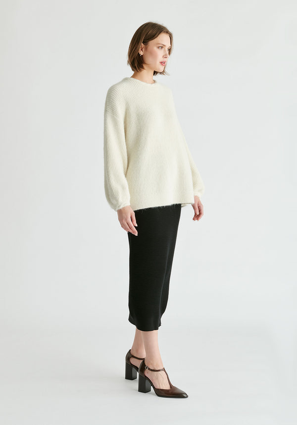Balloon Sleeves Jumper with Cable Details in White Side