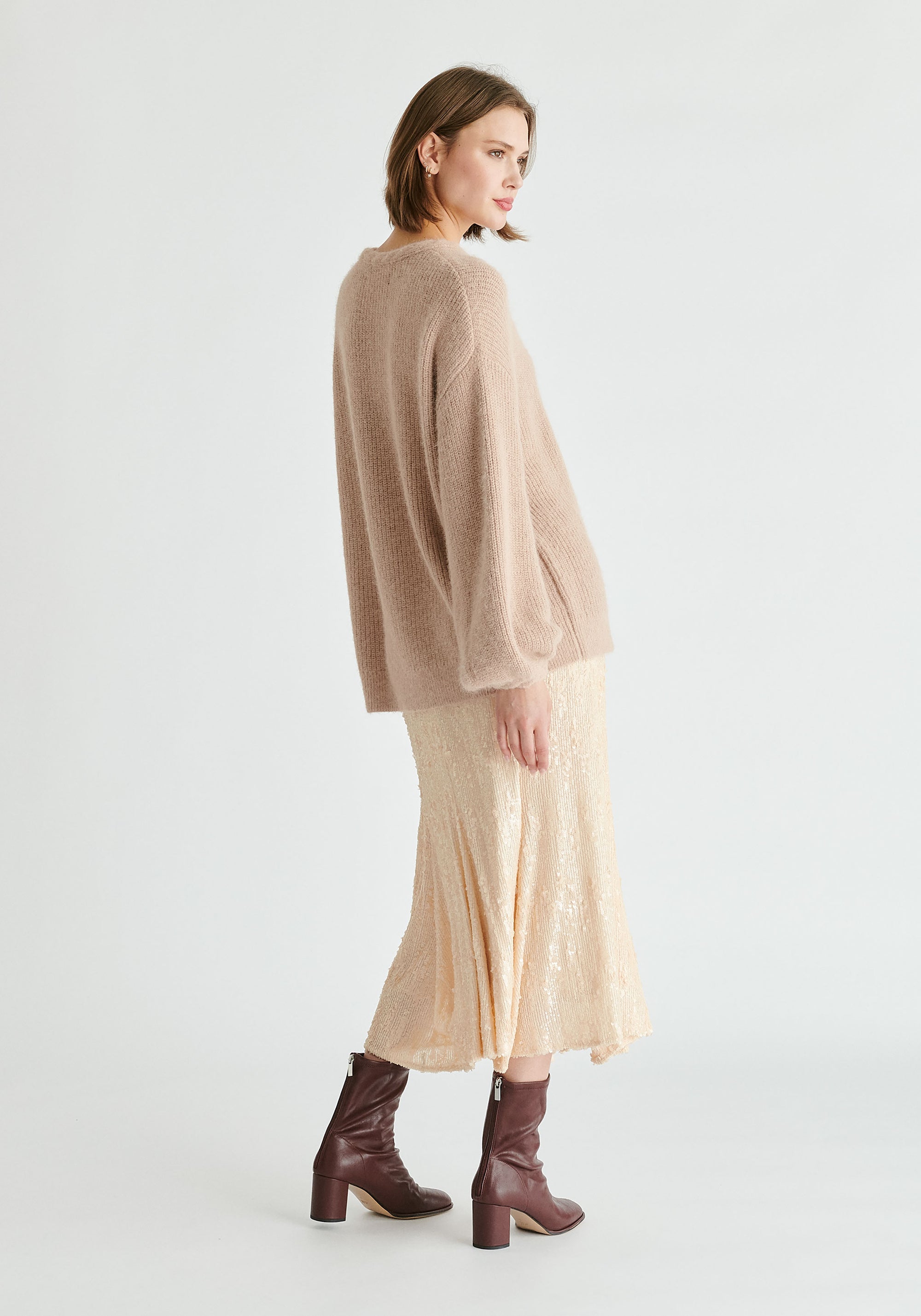 Balloon Sleeves Jumper with Cable Details in Blush Back