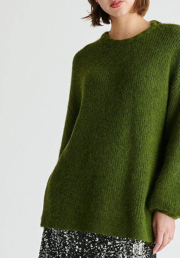 Balloon Sleeves Jumper with Cable Details in Green Closeup