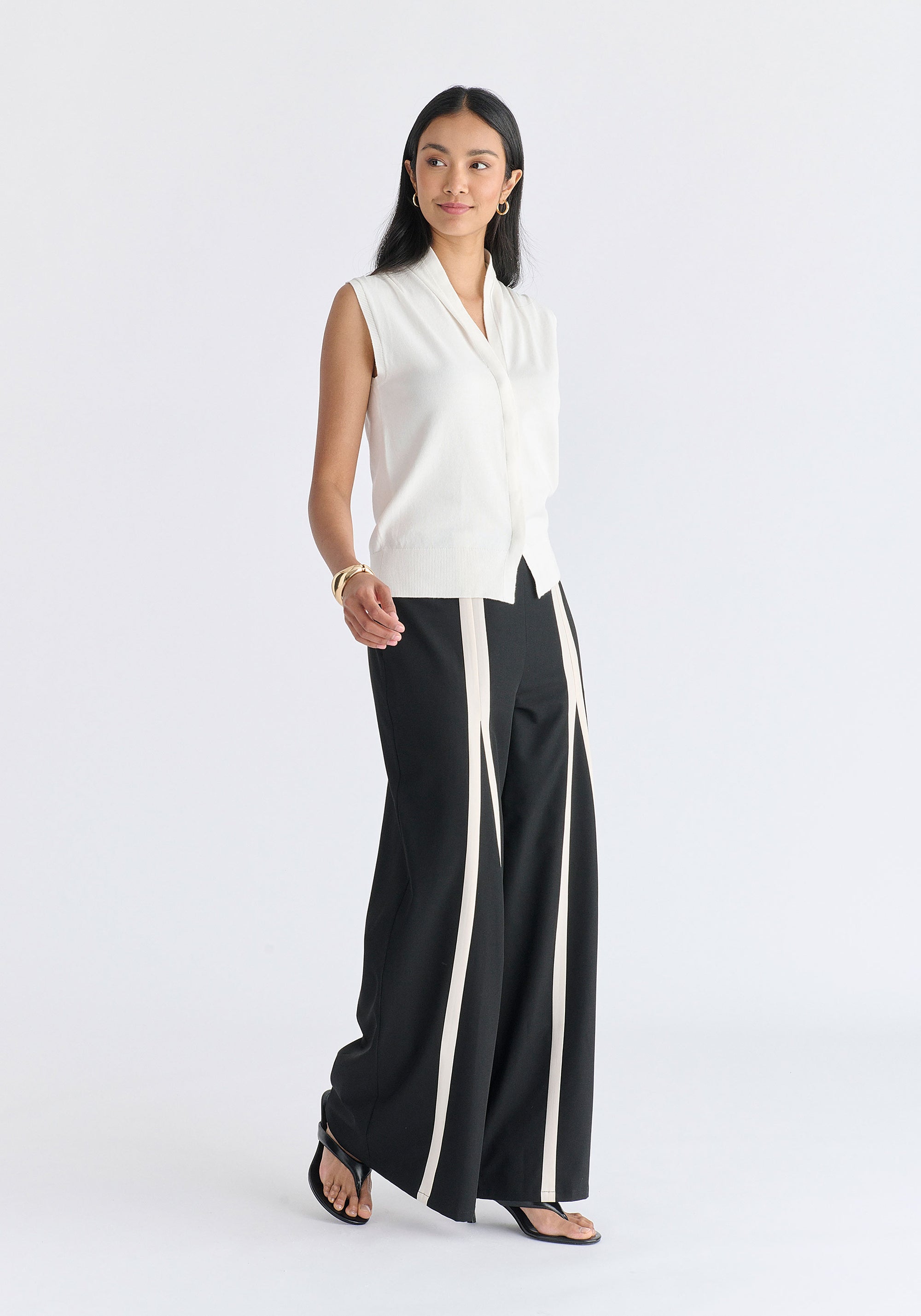 Draped Collar Knit Waistcoat in White Side