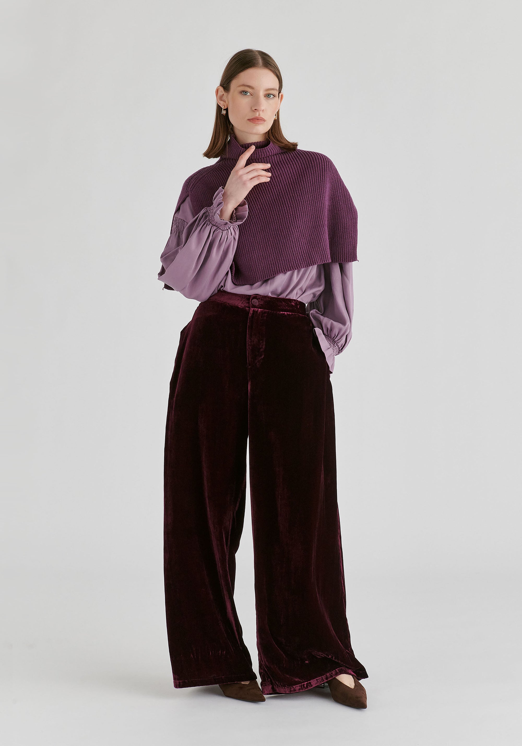 Rib-Knit Neck Warmer in Purple Front