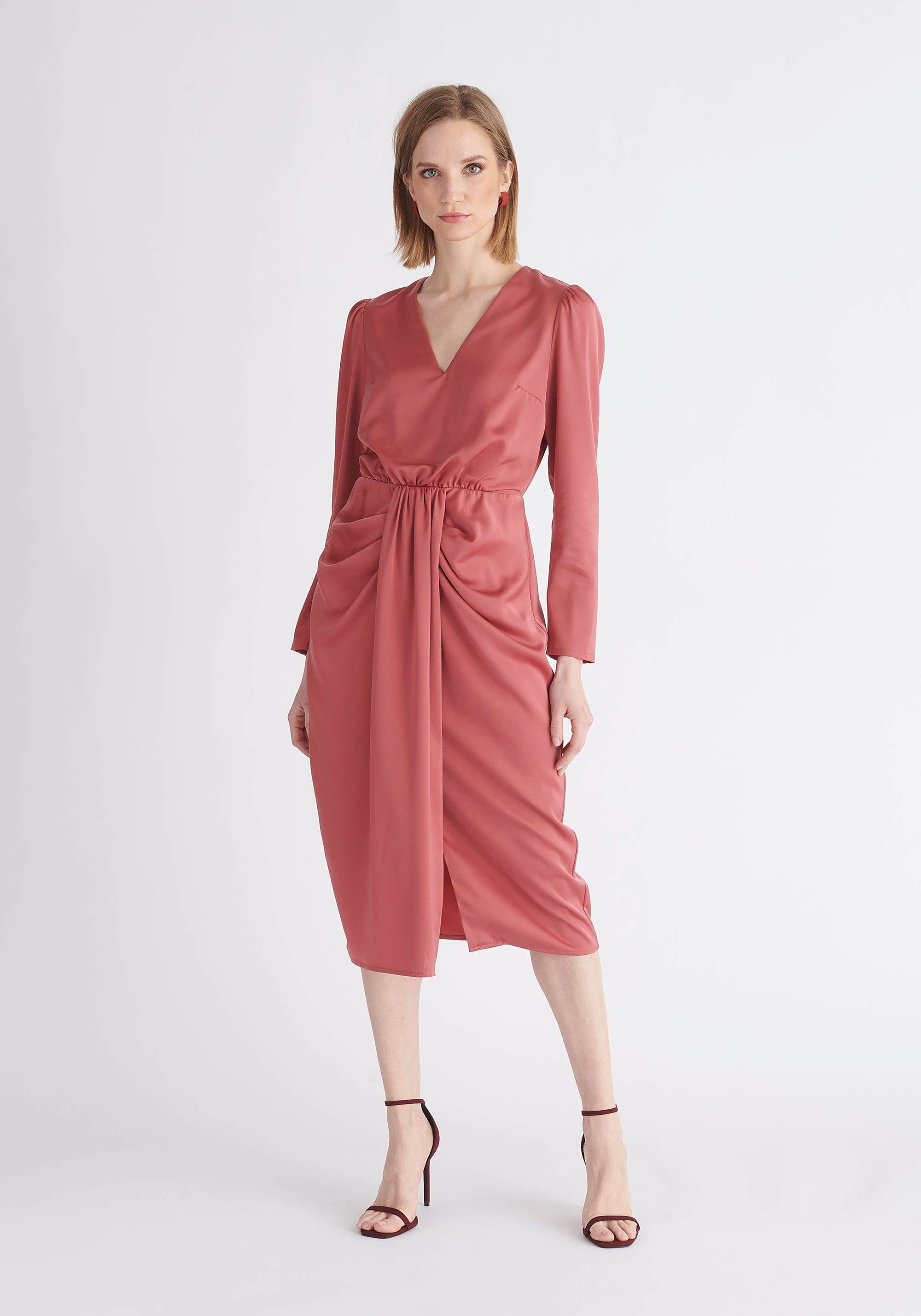 Paisie Satin V-Neck Dress in Pink