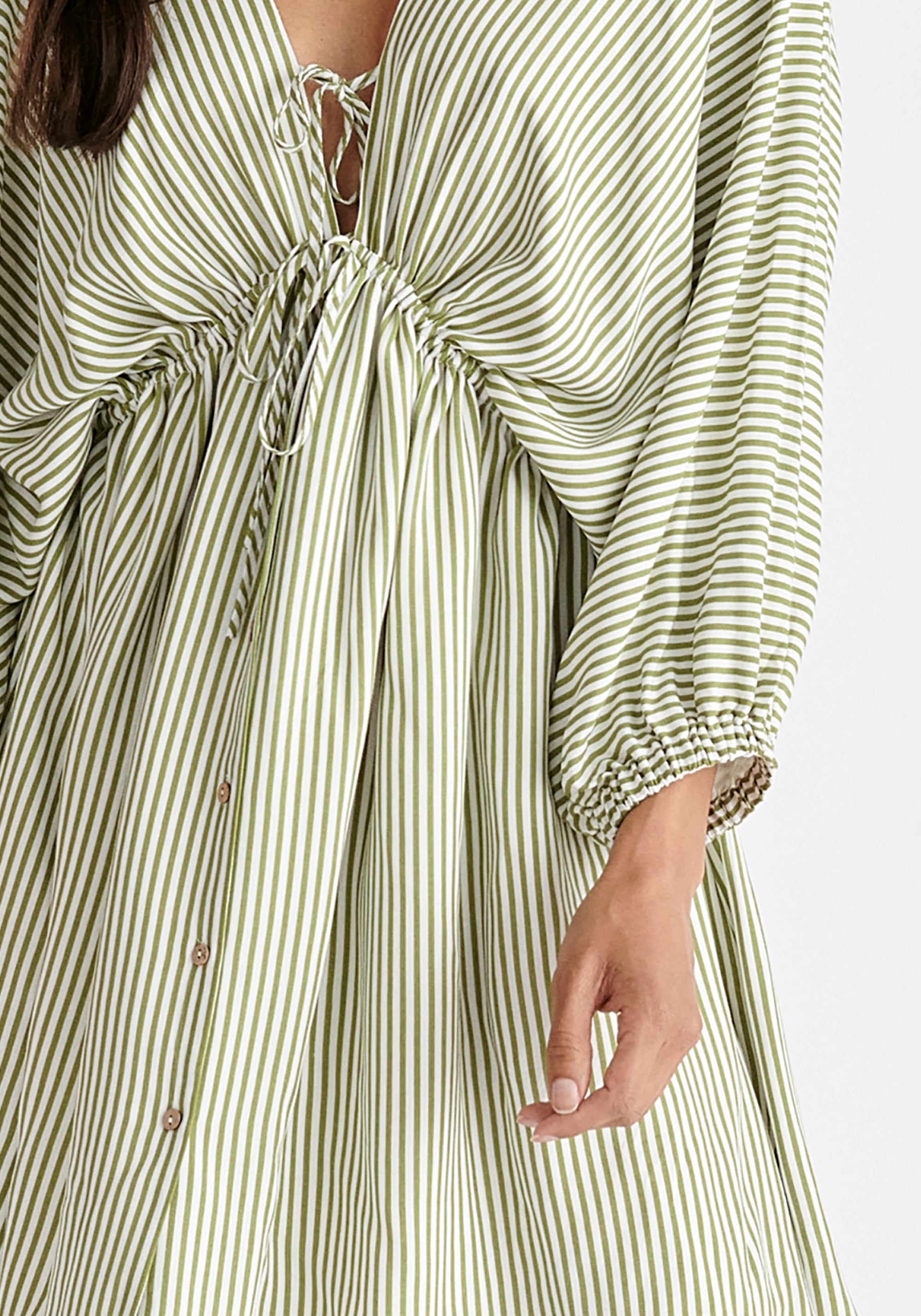 V-Neck Balloon Sleeve Dress in Green and White Close Up