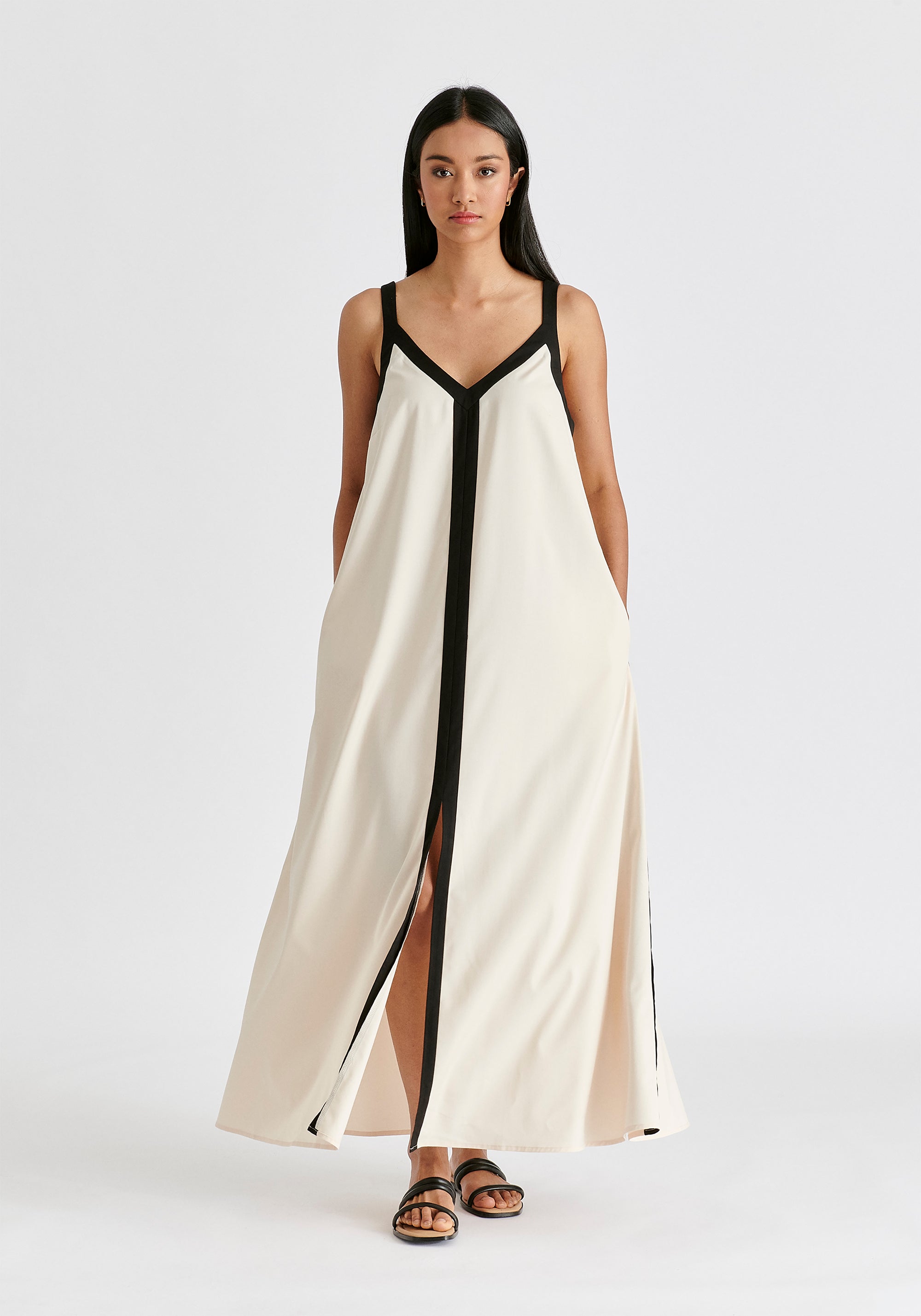 Contrast Trim Midaxi Dress in Beige and Black