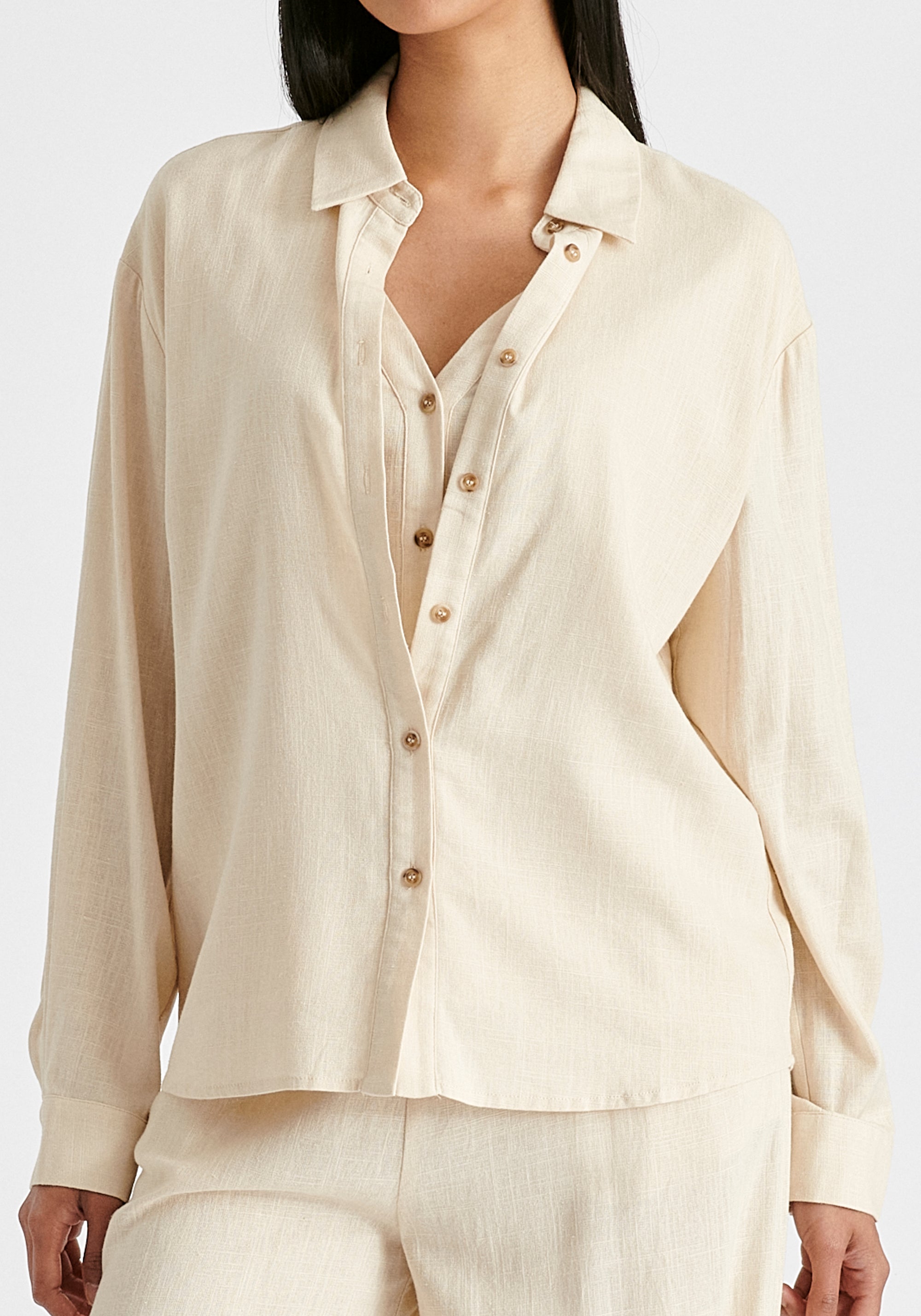 Linen Blend Double Layered Shirt in Oatmeal Closeup