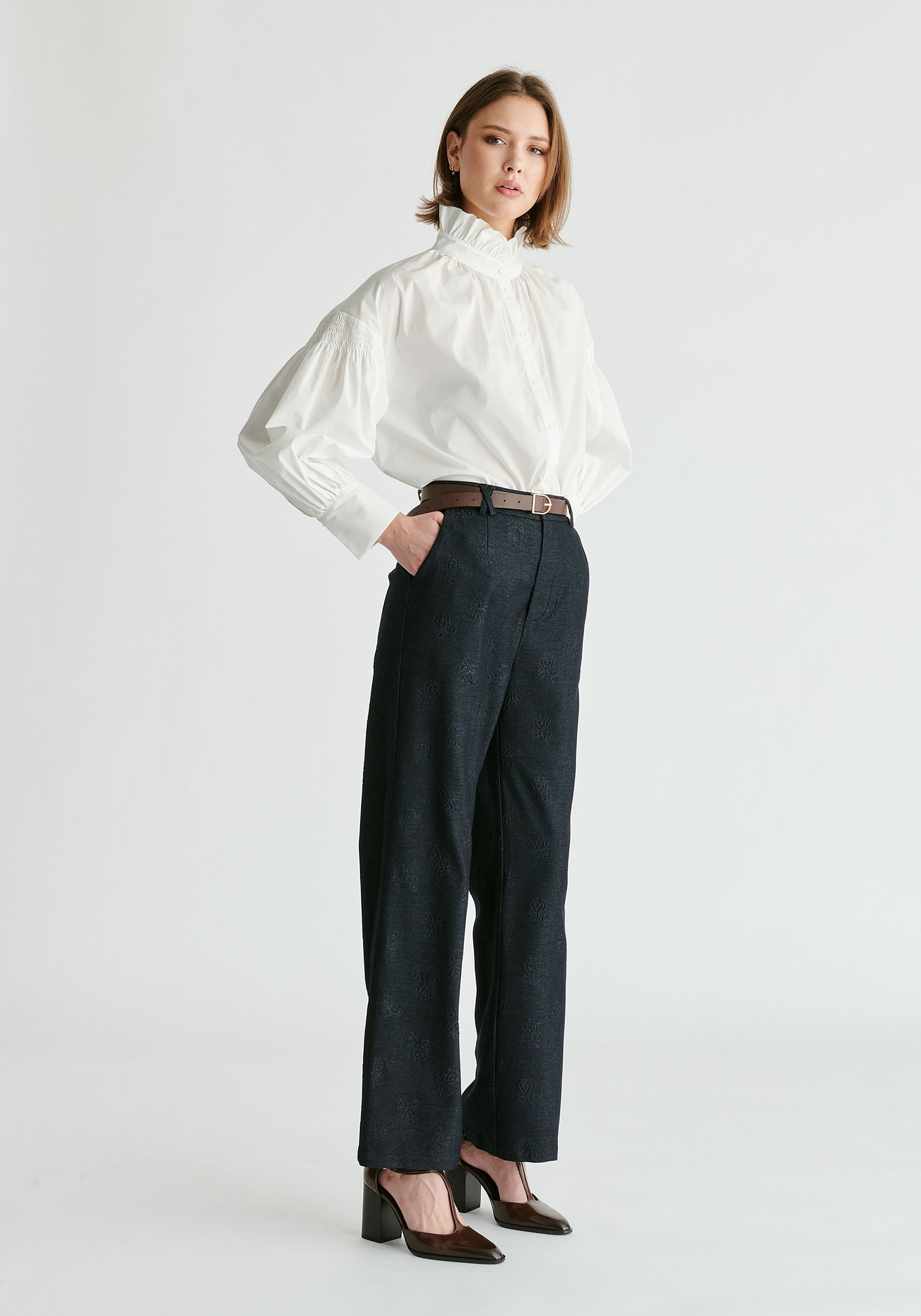 Puff Sleeve Shirt with Ruffled Collar in White Side