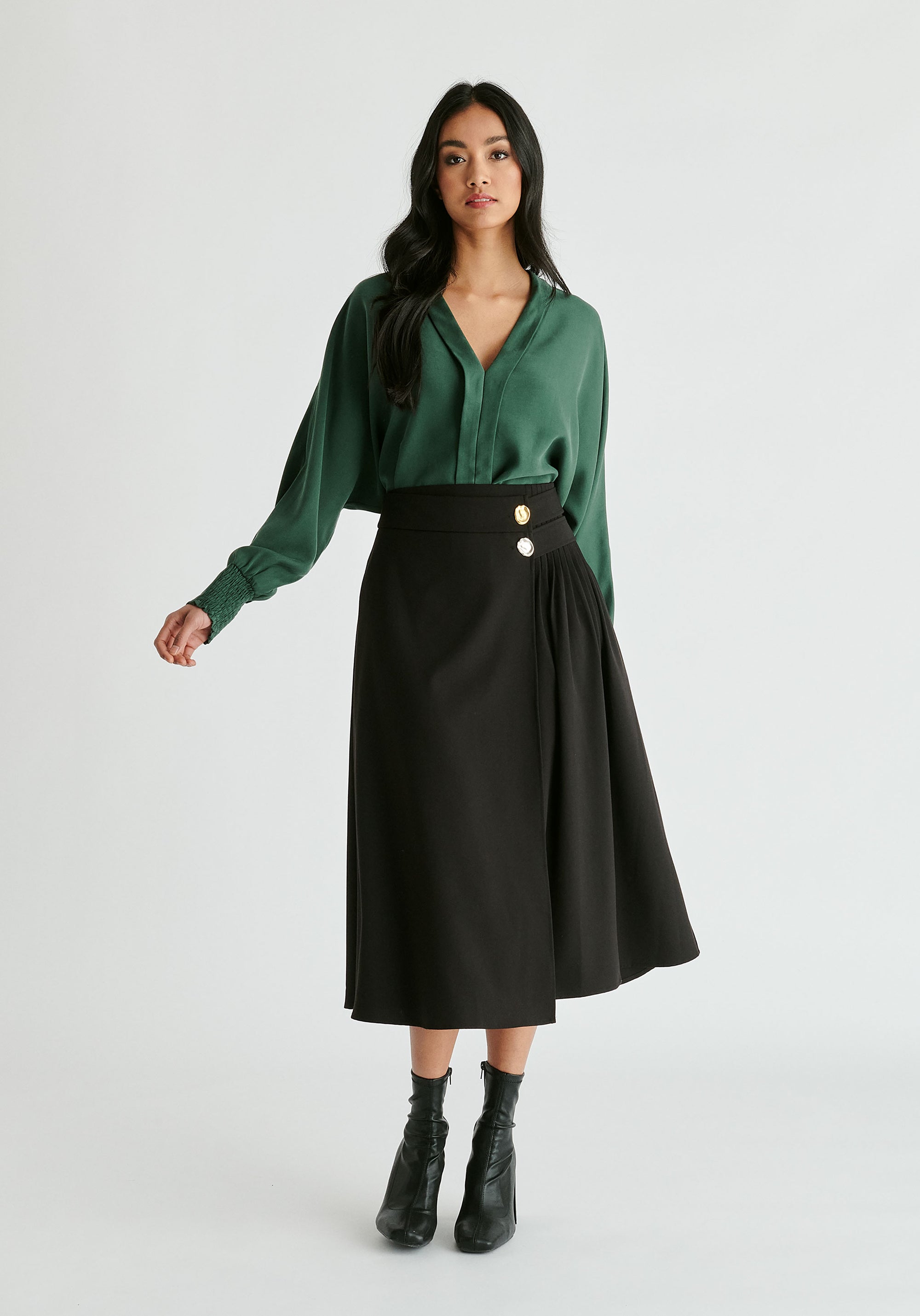 V-Neck Batwing Blouse in Green Front