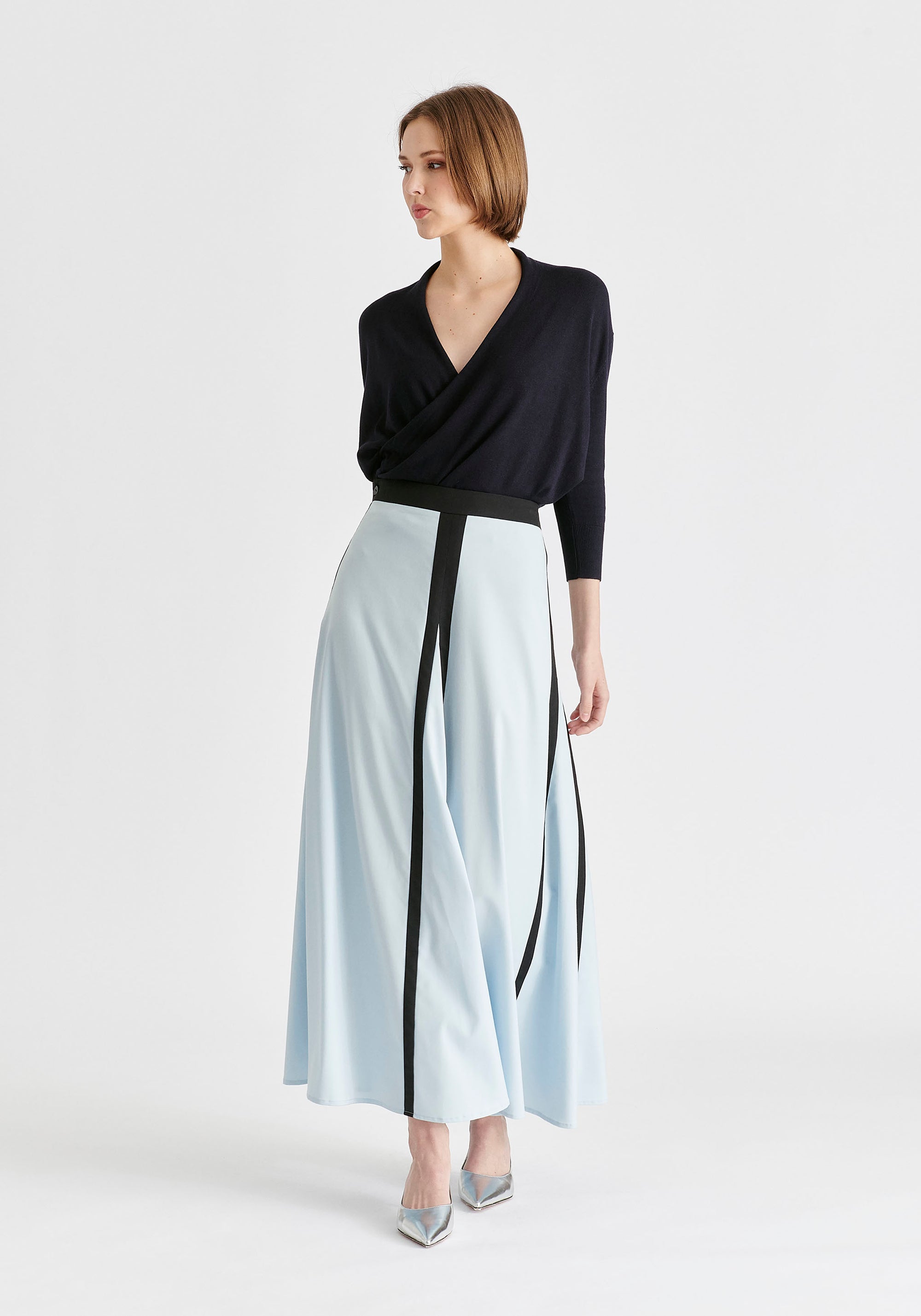 Contrast Trim Maxi Skirt in Light Blue and Black Side