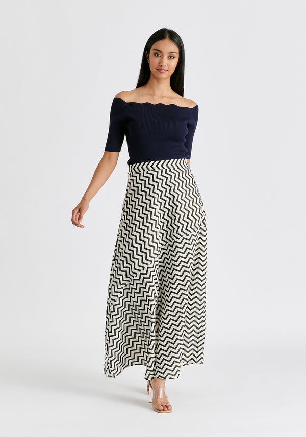 Maxi Skirt in Zigzag Pattern in White and Black