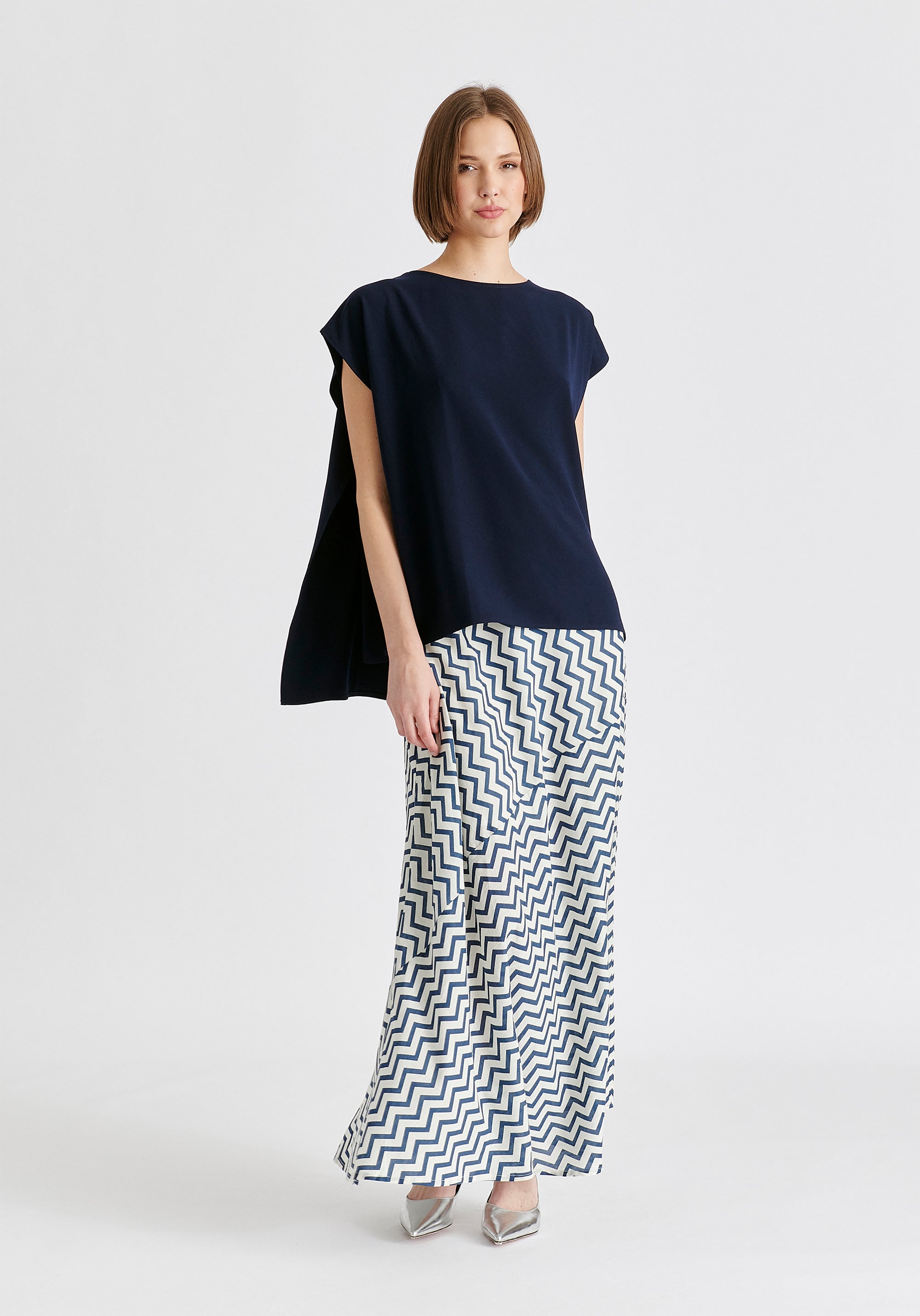 Maxi Skirt in Zigzag Pattern in White and Blue Front