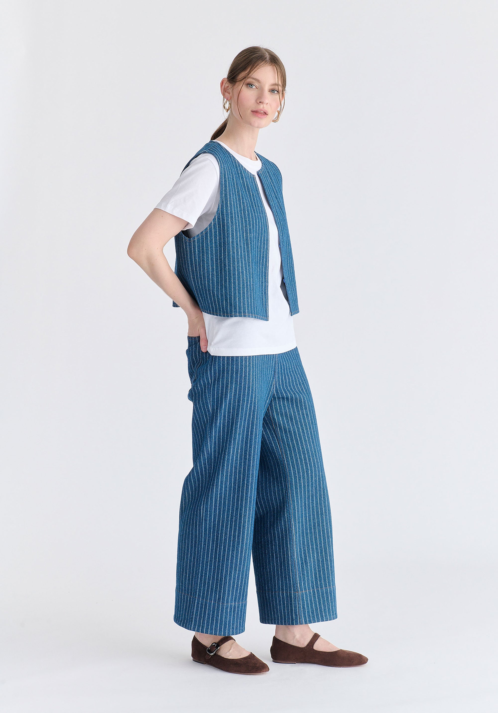 Denim Gilet in Stripes in Denim Blue Side