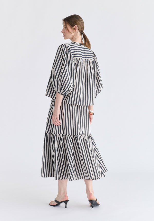 Tie Front Puff Sleeves Blouse