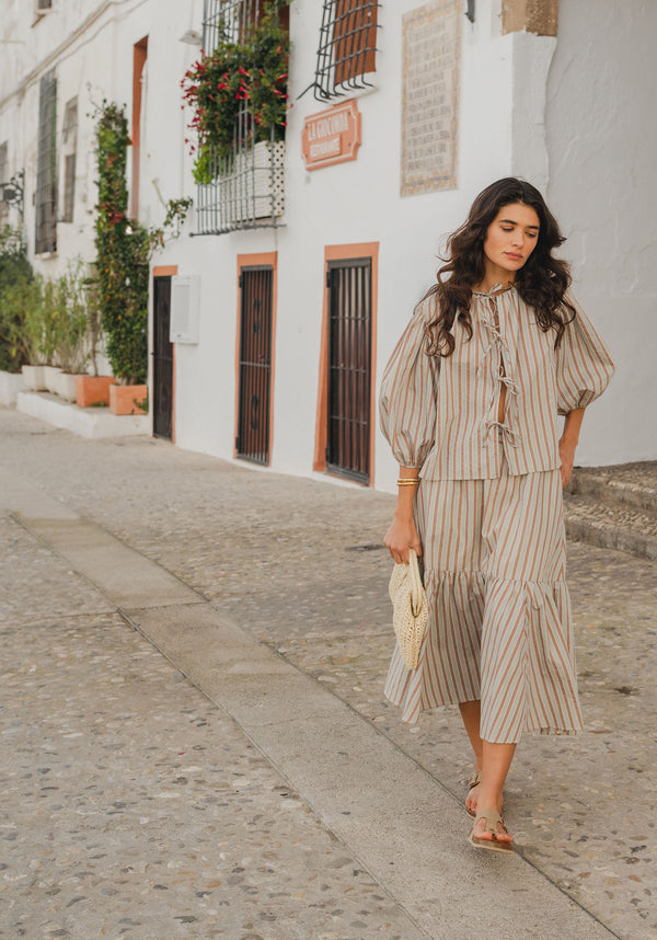 Tie Front Puff Sleeves Blouse