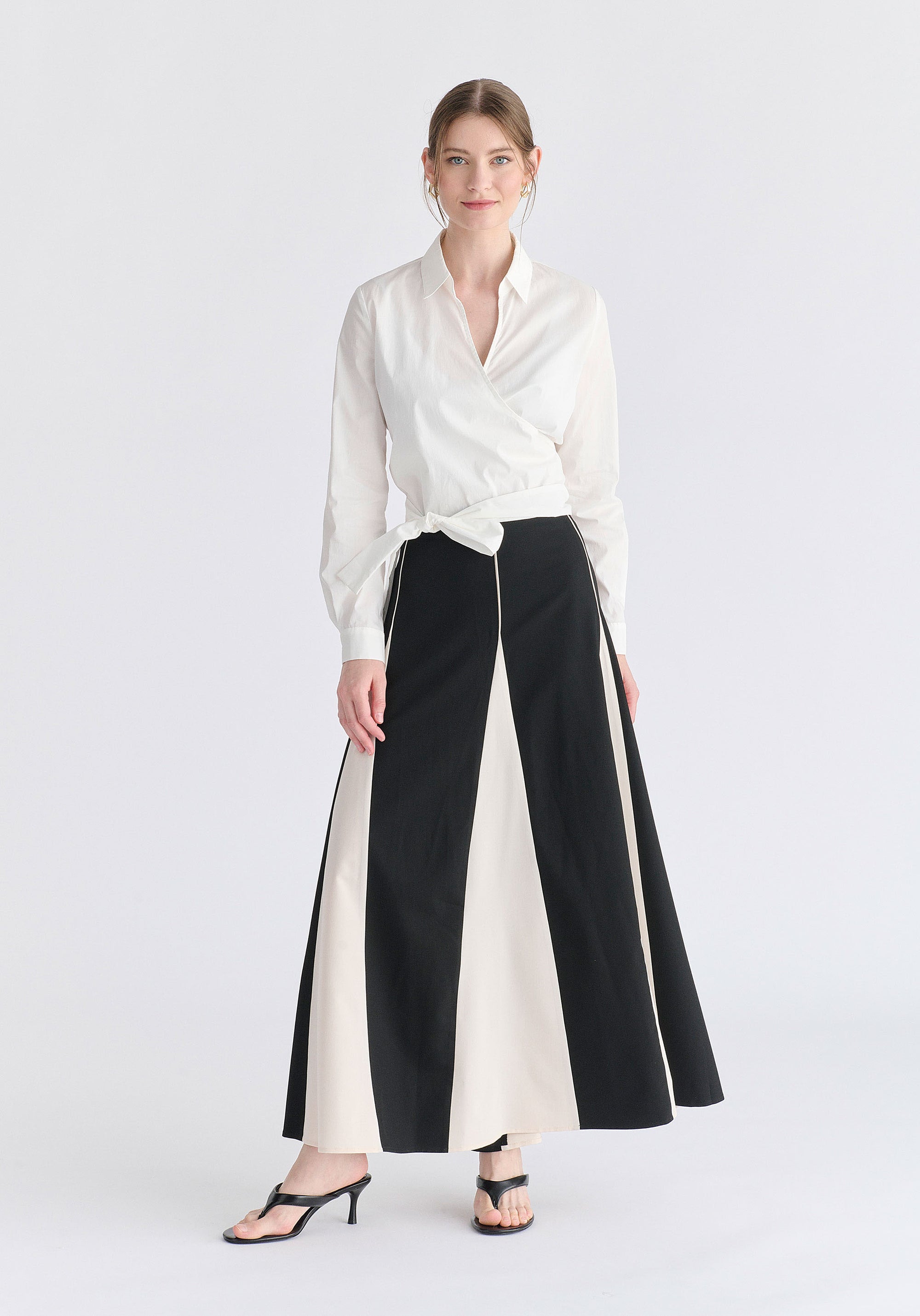 Contrast Details Maxi Skirt