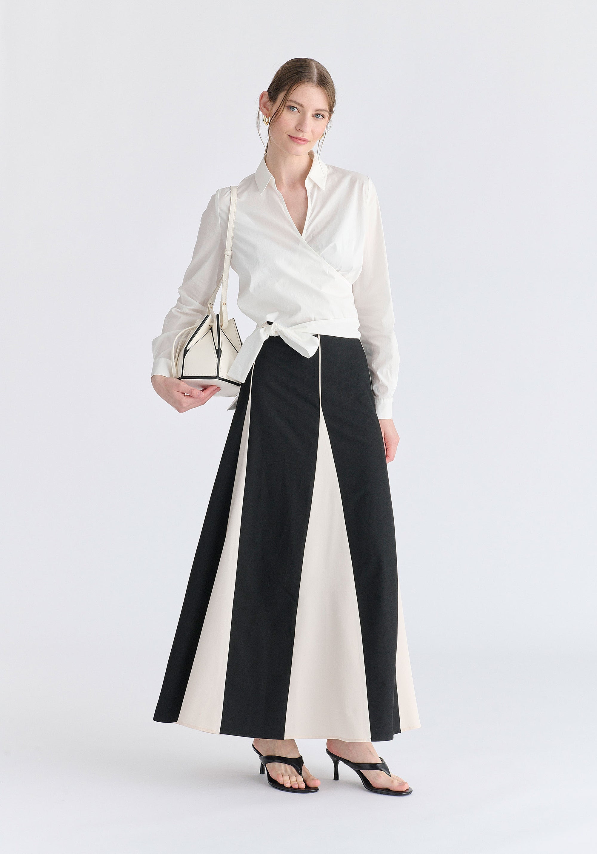 Contrast Details Maxi Skirt