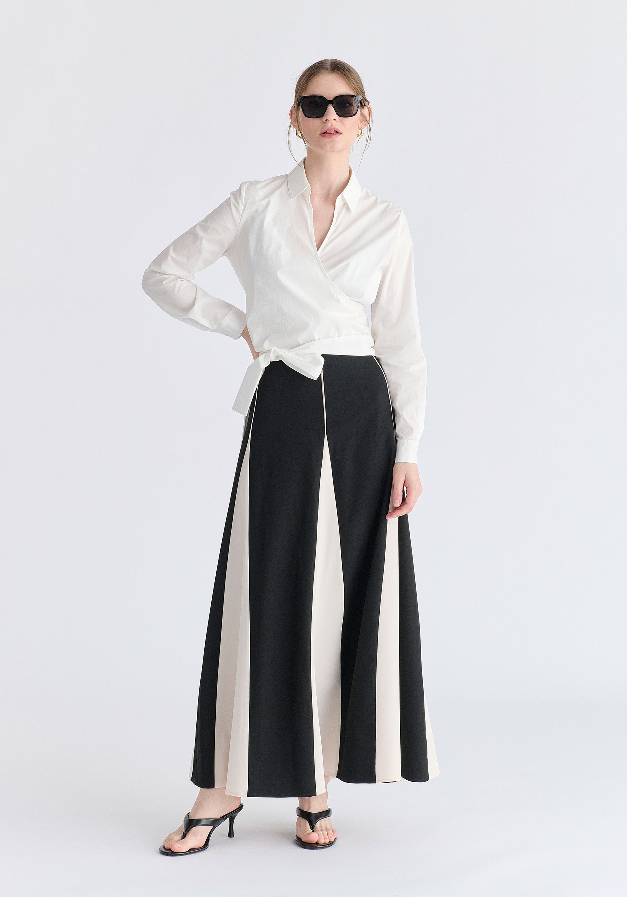 Contrast Details Maxi Skirt