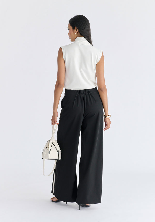Contrast Detail Wide Leg Trousers