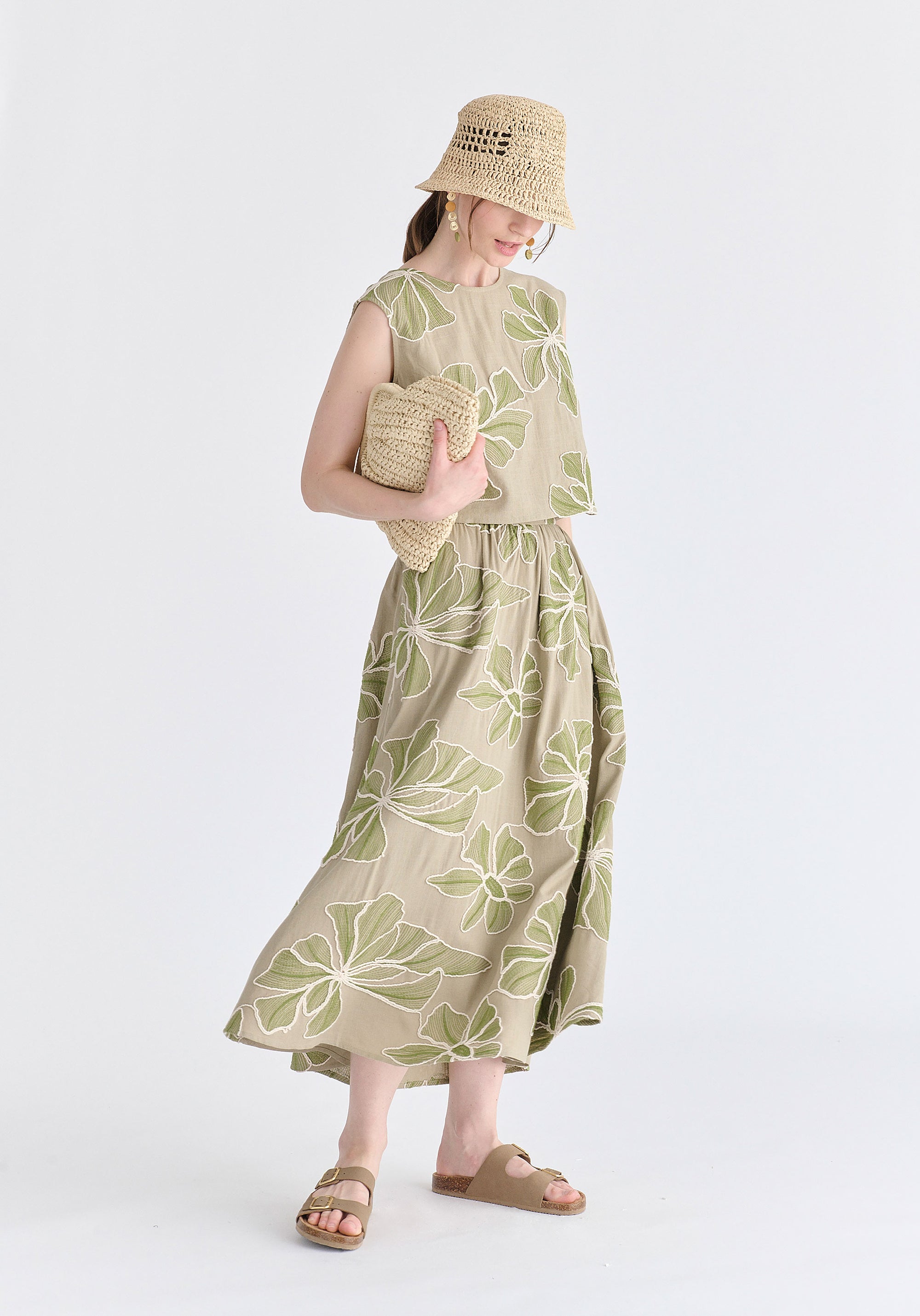 Floral Embroidered Cropped Top in Green Side