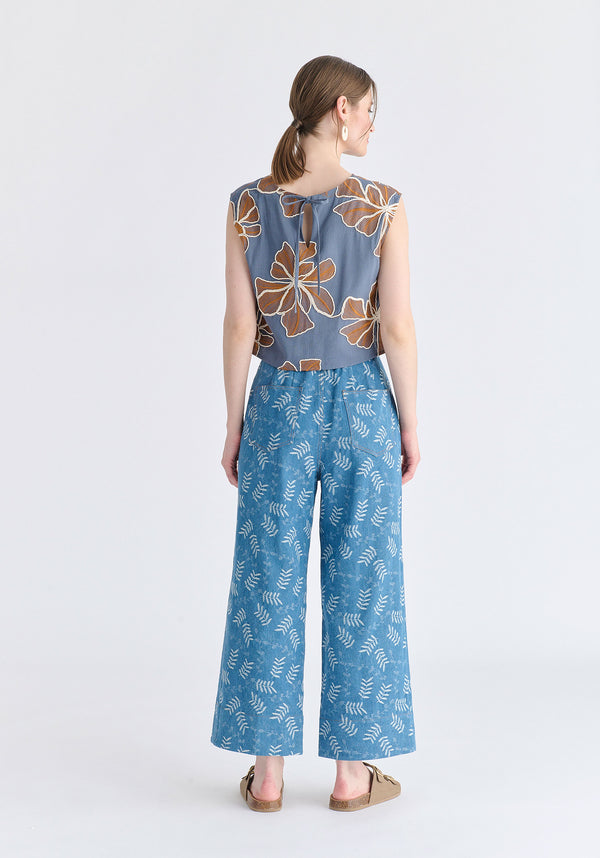 Floral Embroidered Cropped Top in Blue Back