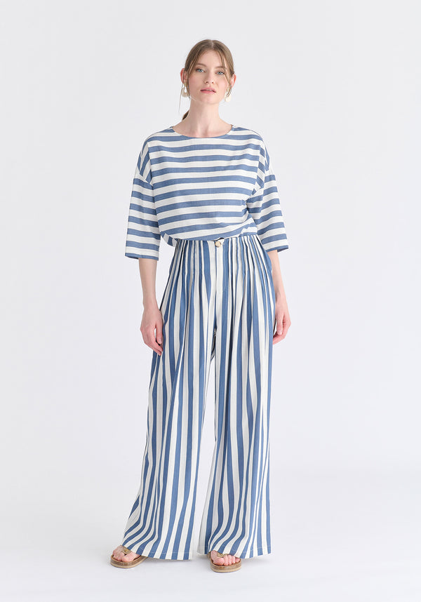Side Splits Detail Relaxed Top in Blue and White Front