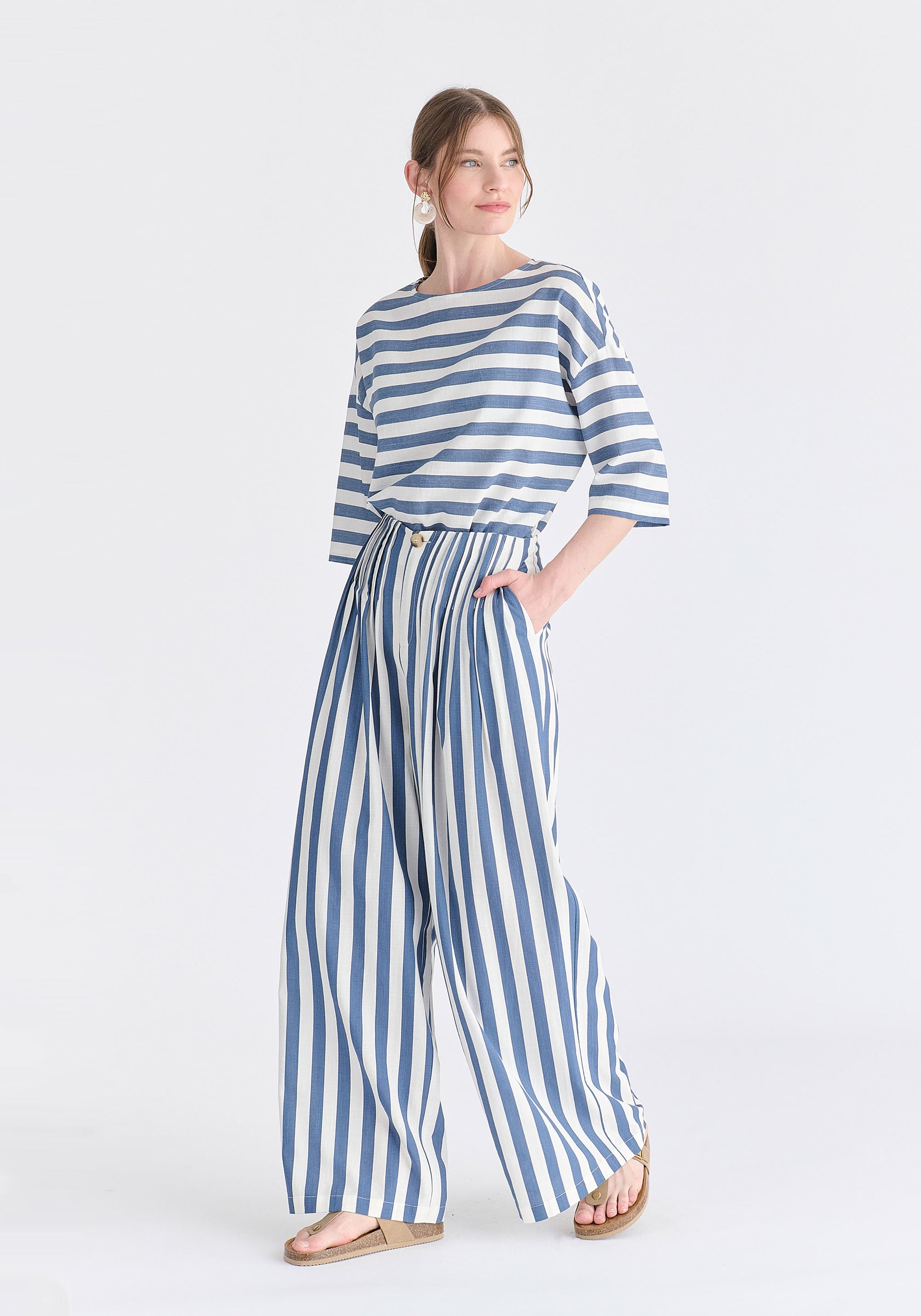 Side Splits Detail Relaxed Top in Blue and White Side