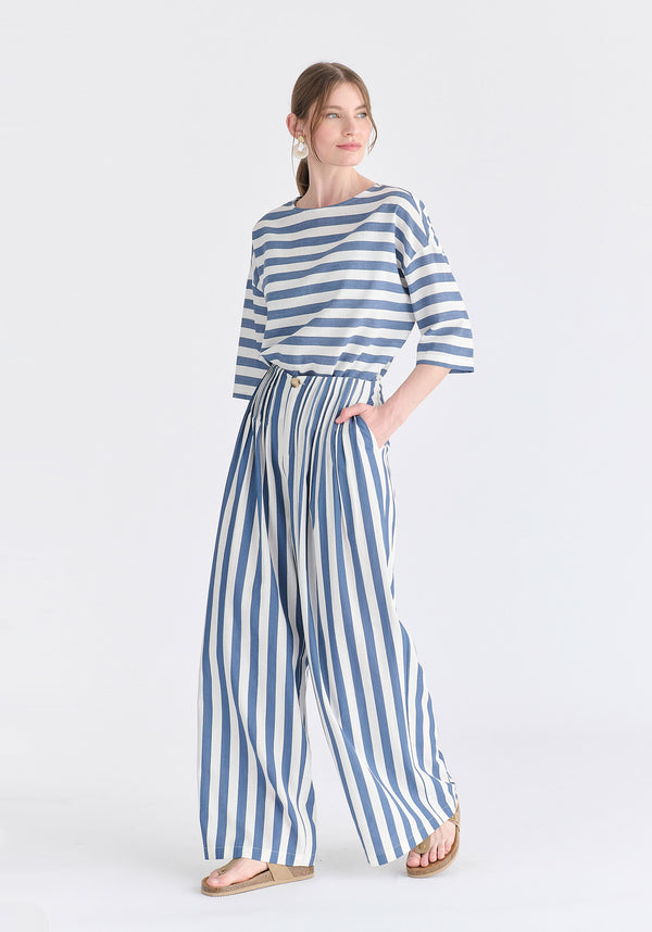 Side Splits Detail Relaxed Top in Blue and White Side