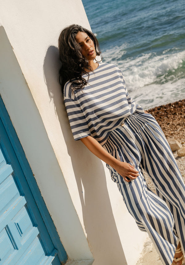 Side Splits Detail Relaxed Top in Blue and White Front Location Shoot