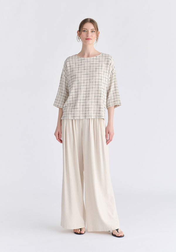 Side Splits Detail Relaxed Top in Oatmeal and Black Front