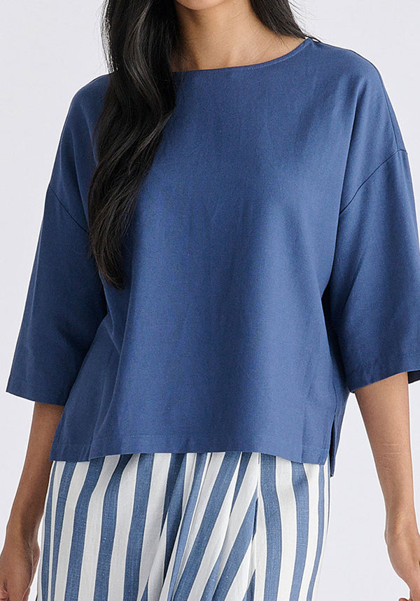 Side Splits Detail Relaxed Top in Blue Closeup