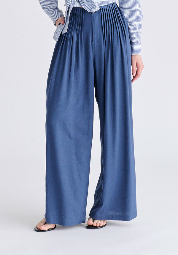 Front Pleats Detail Wide Leg Trousers in Blue Closeup