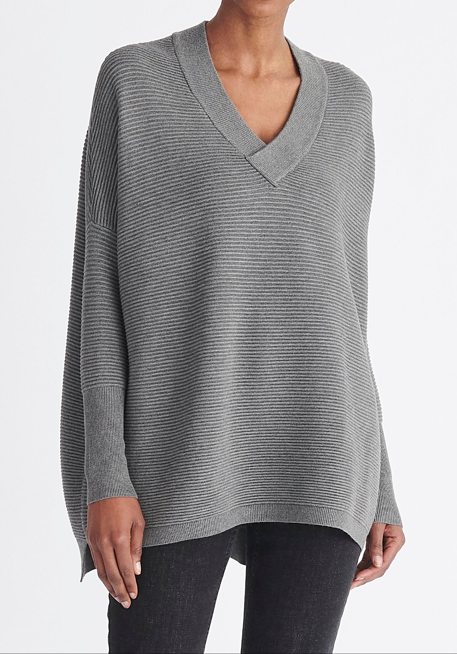 Paisie V-Neck Ribbed Jumper in Grey