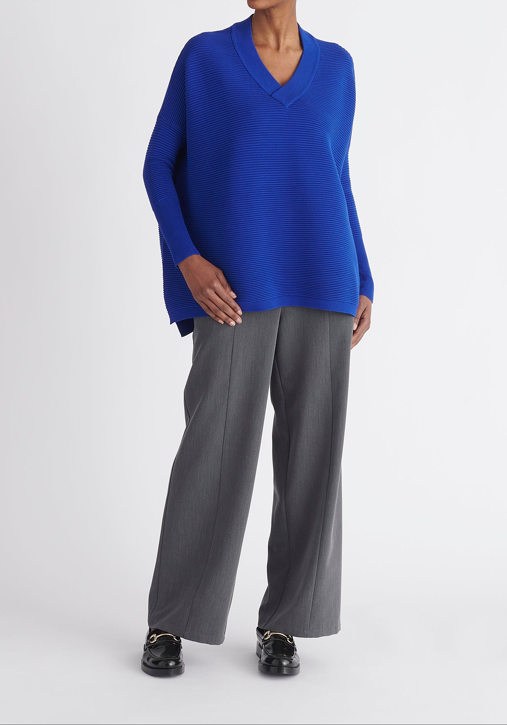 Paisie V-Neck Ribbed Jumper in Royal Blue