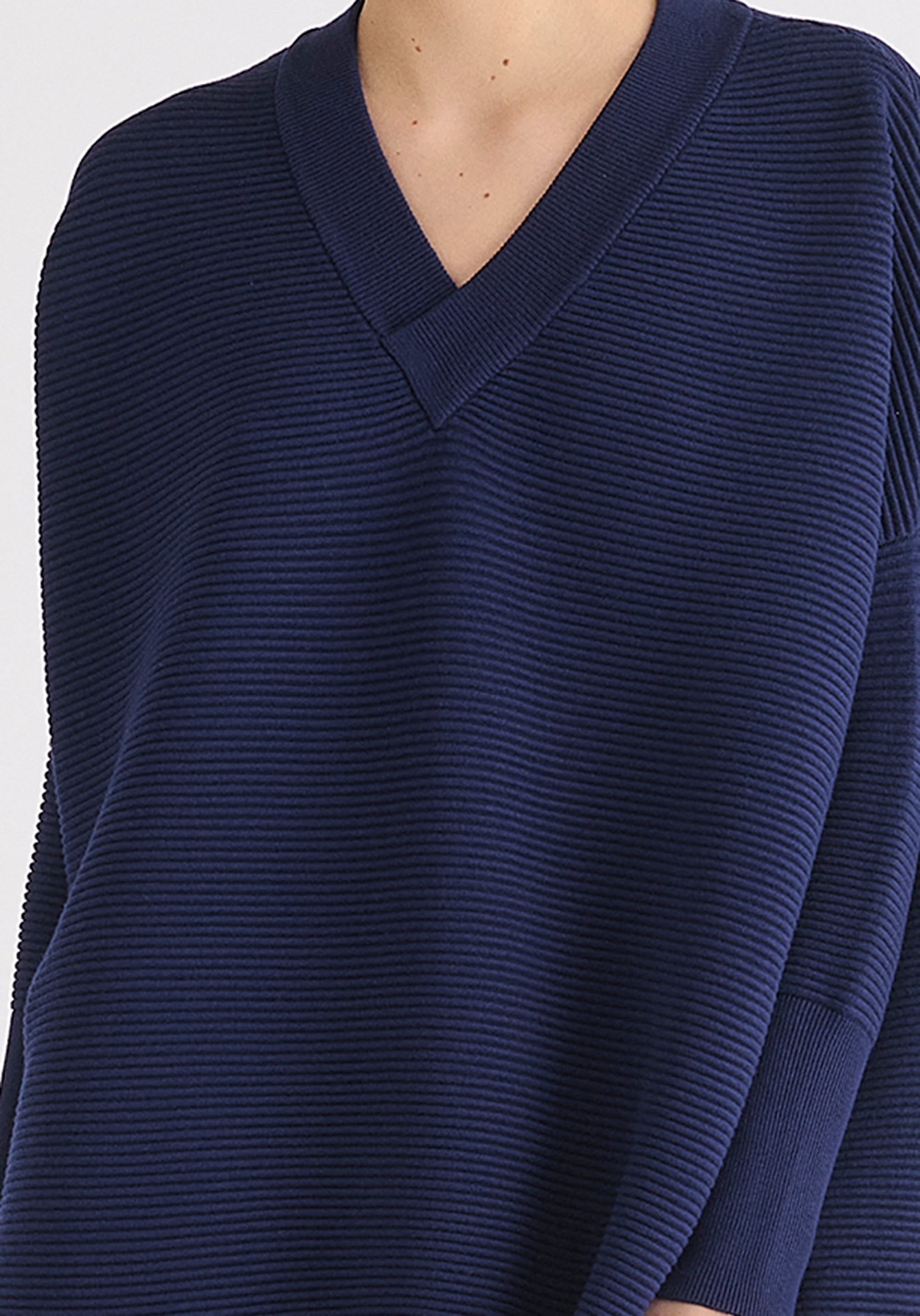 Paisie V-Neck Ribbed Jumper in Navy Close Up