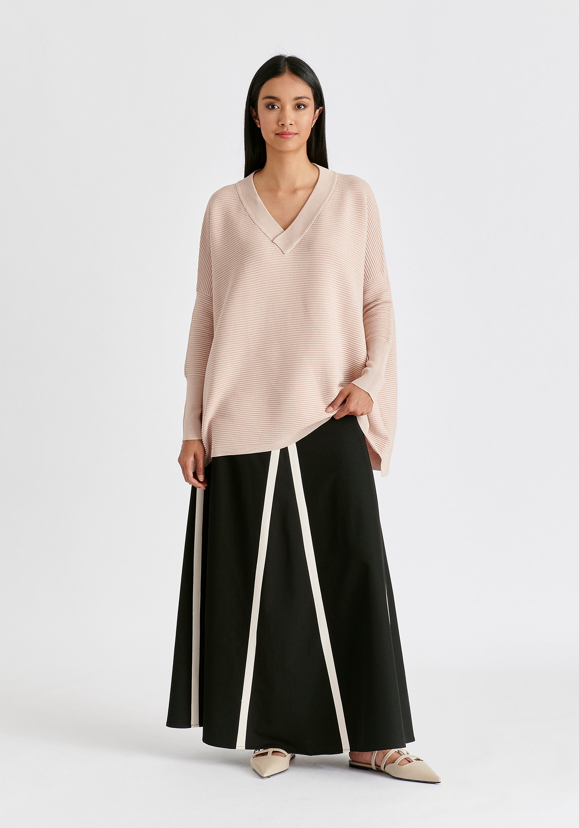 Paisie V-Neck Ribbed Jumper In Blush