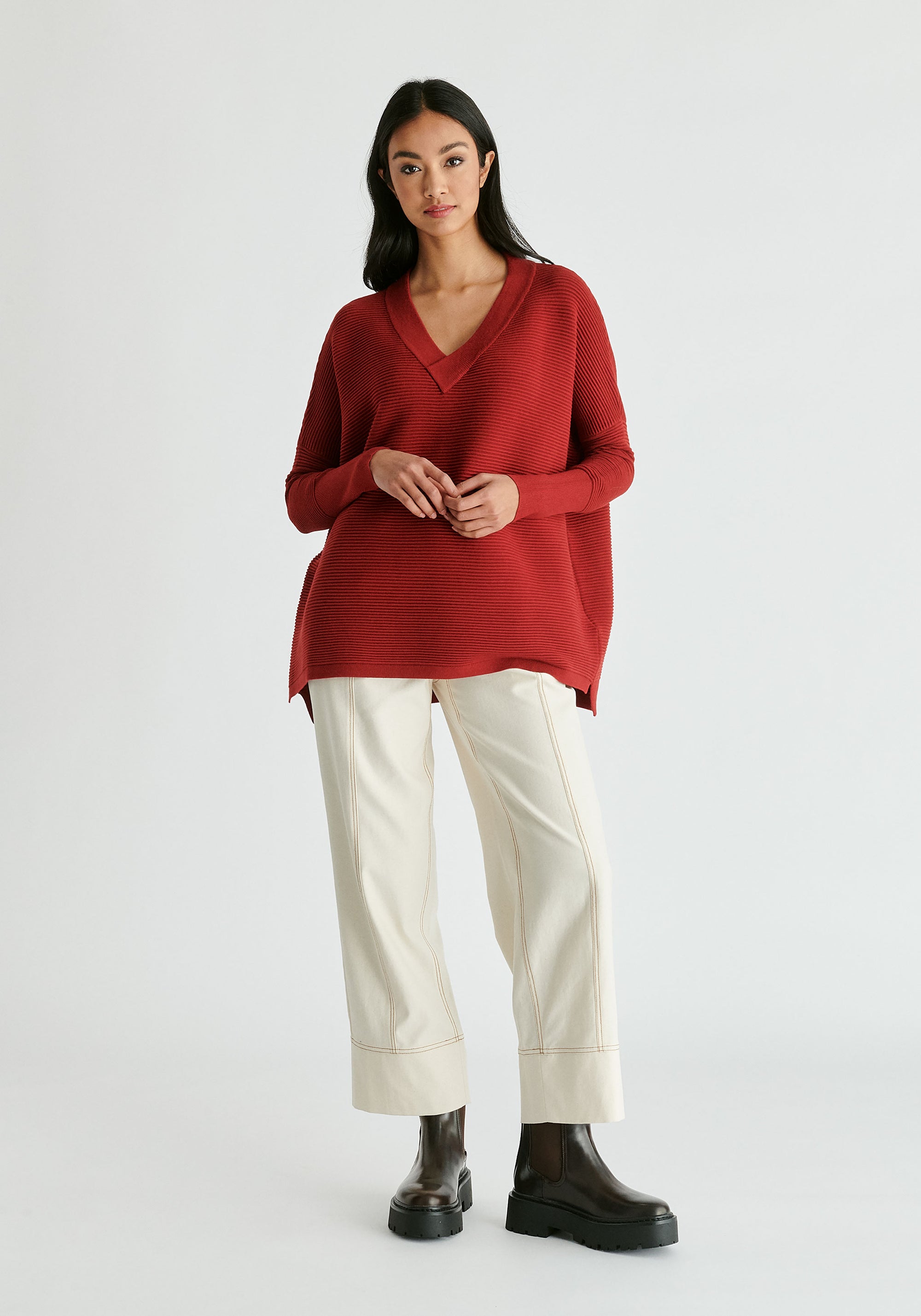 Paisie V-Neck Ribbed Jumper in Red Front
