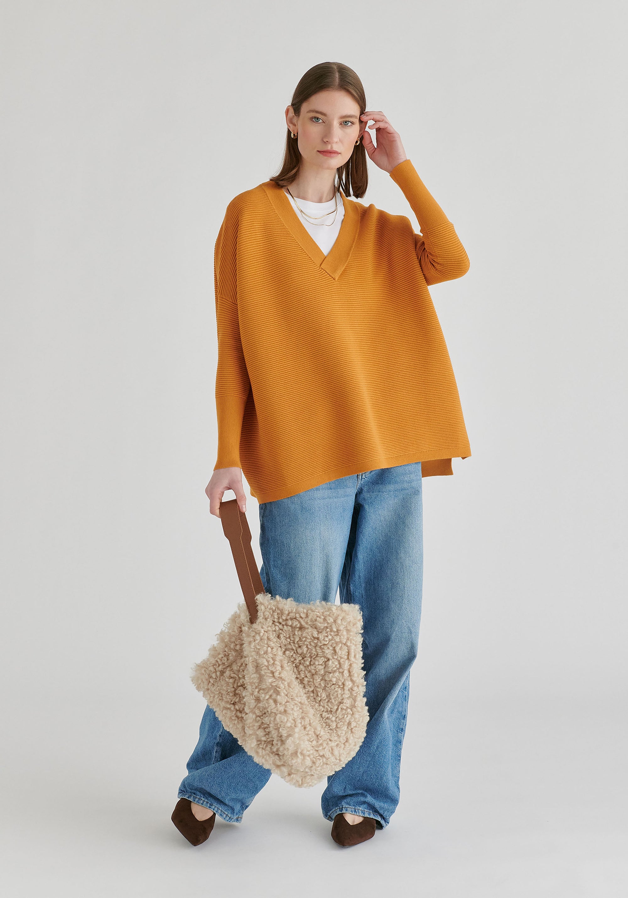 Paisie V-Neck Ribbed Jumper