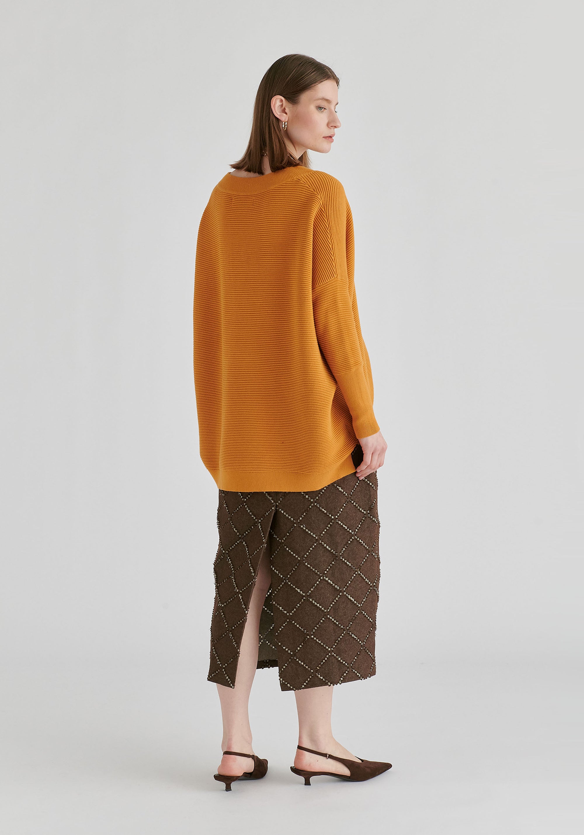 Paisie V-Neck Ribbed Jumper
